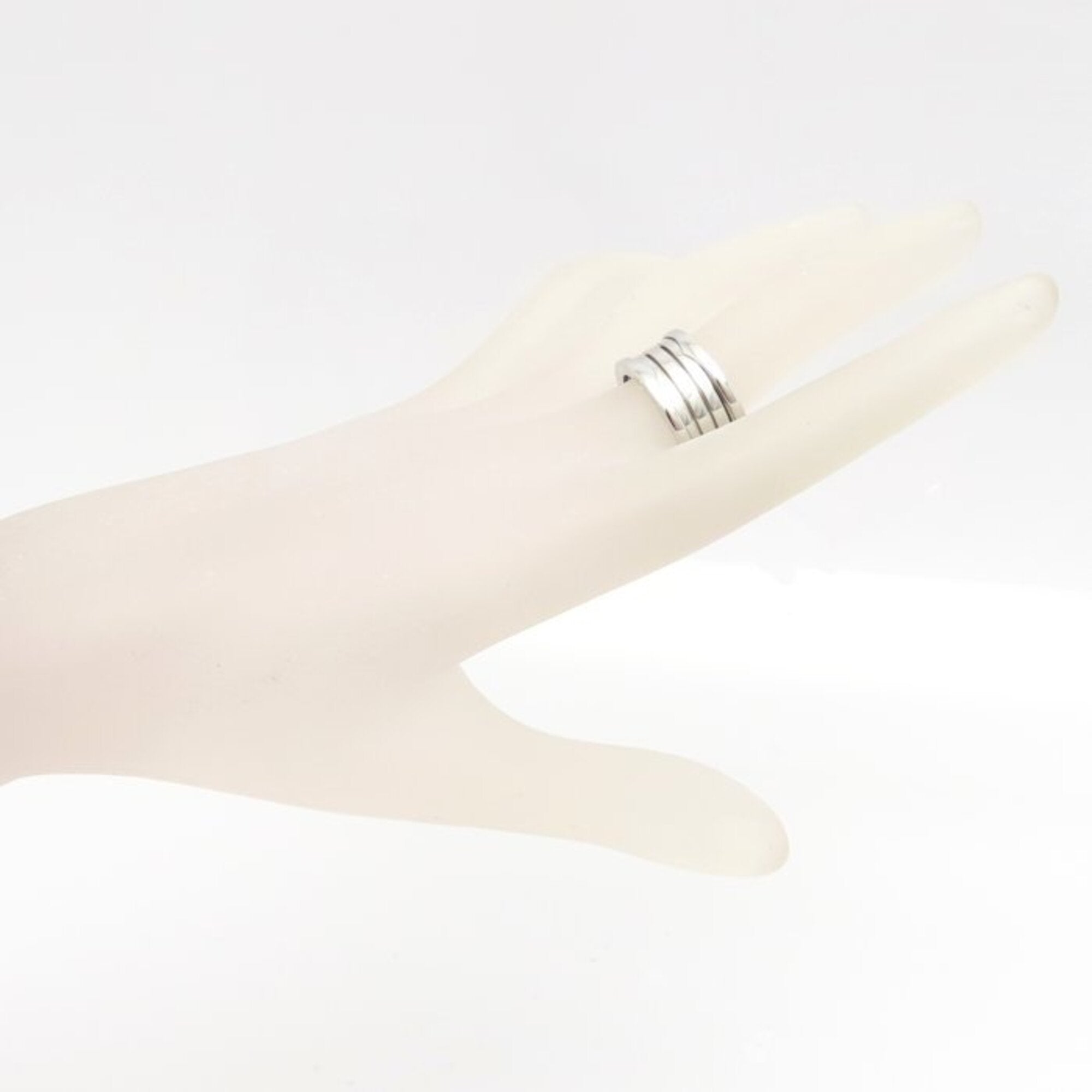 Bvlgari White White Gold (Pre-Owned)