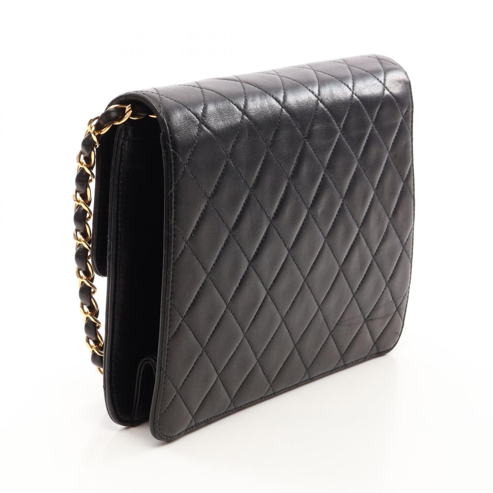 Chanel Matelasse Black Leather Handbag Shoulder Bag (Pre-Owned)