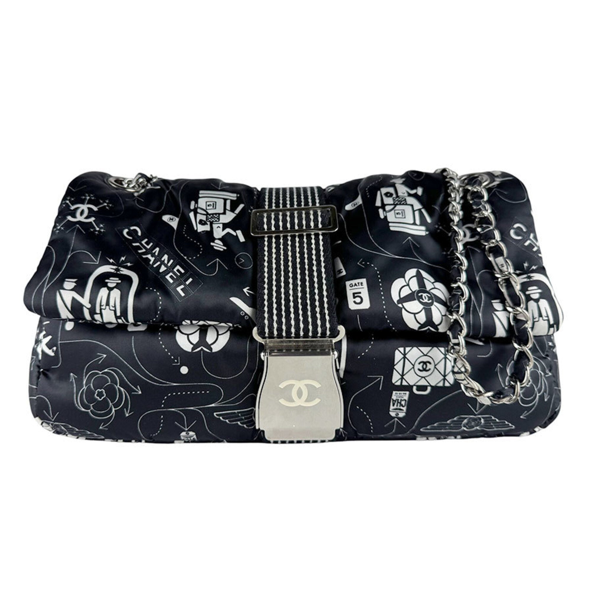 Chanel Black White Nylon Shoulder Bag (Pre-Owned)