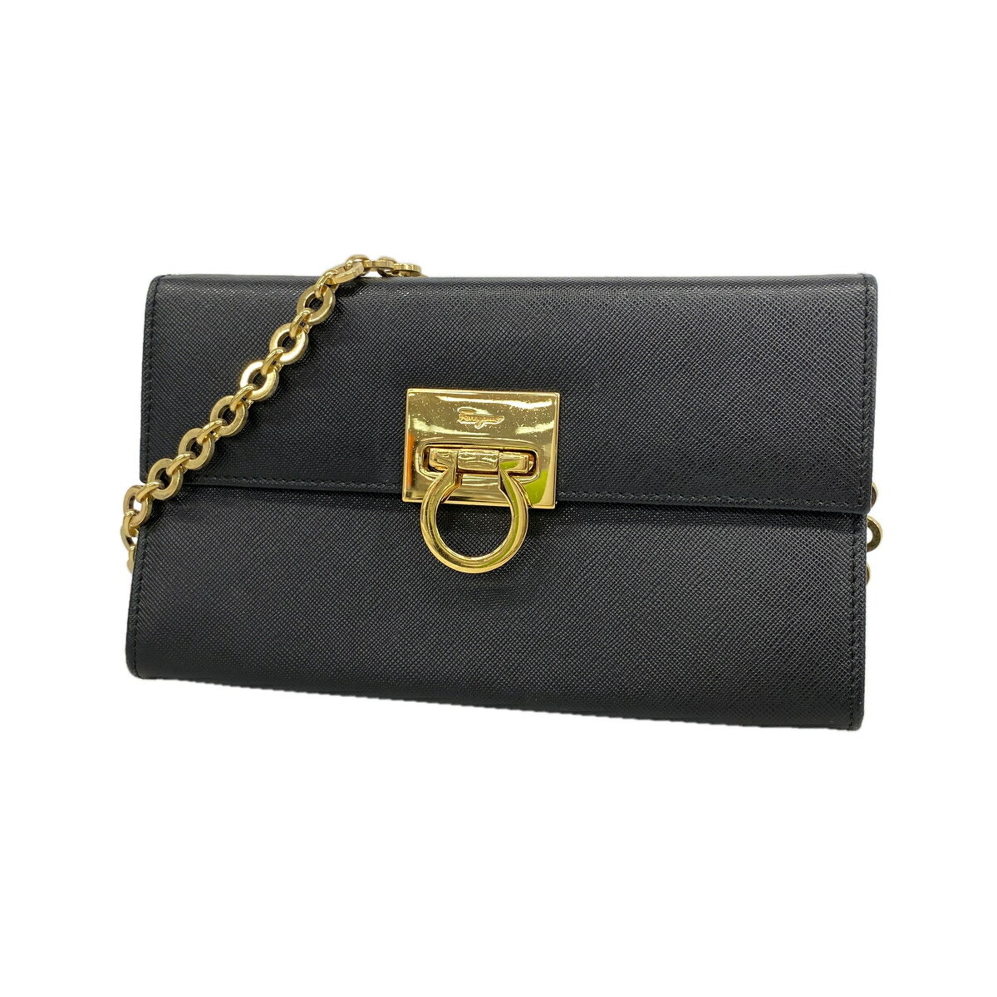 Salvatore Ferragamo Black Leather Shoulder Bag (Pre-Owned)