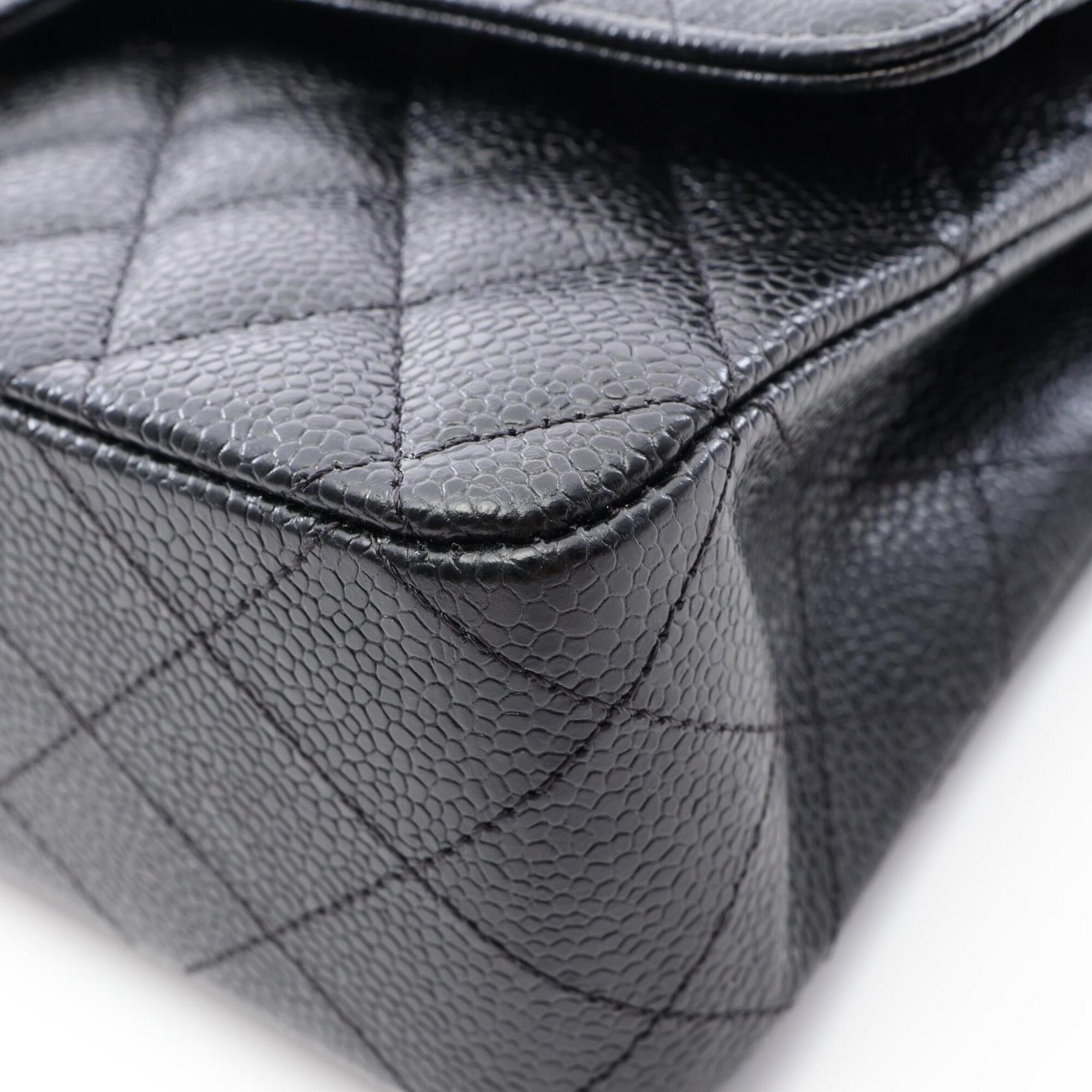 Chanel Black Grained Calfskin Handbag Shoulder Bag (Pre-Owned)
