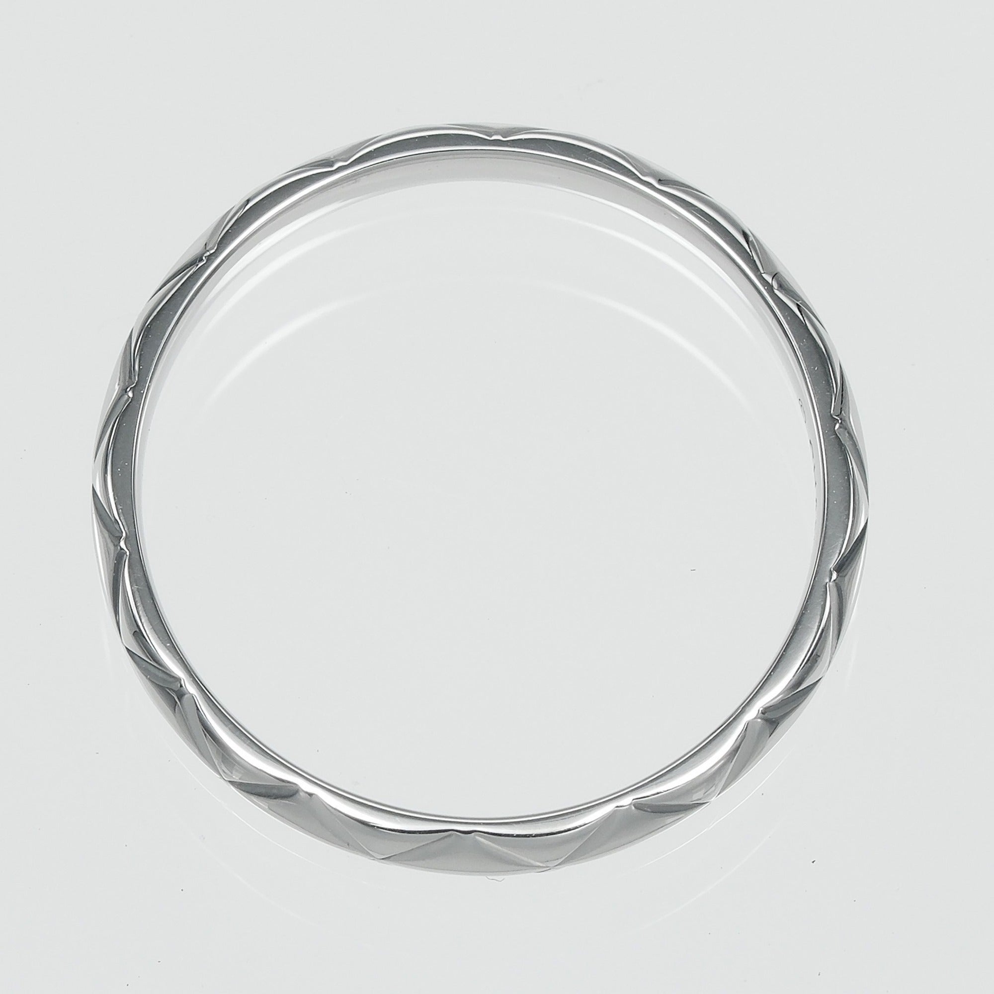 Chanel Matelasse Platinum 950 Band Ring (Pre-Owned)