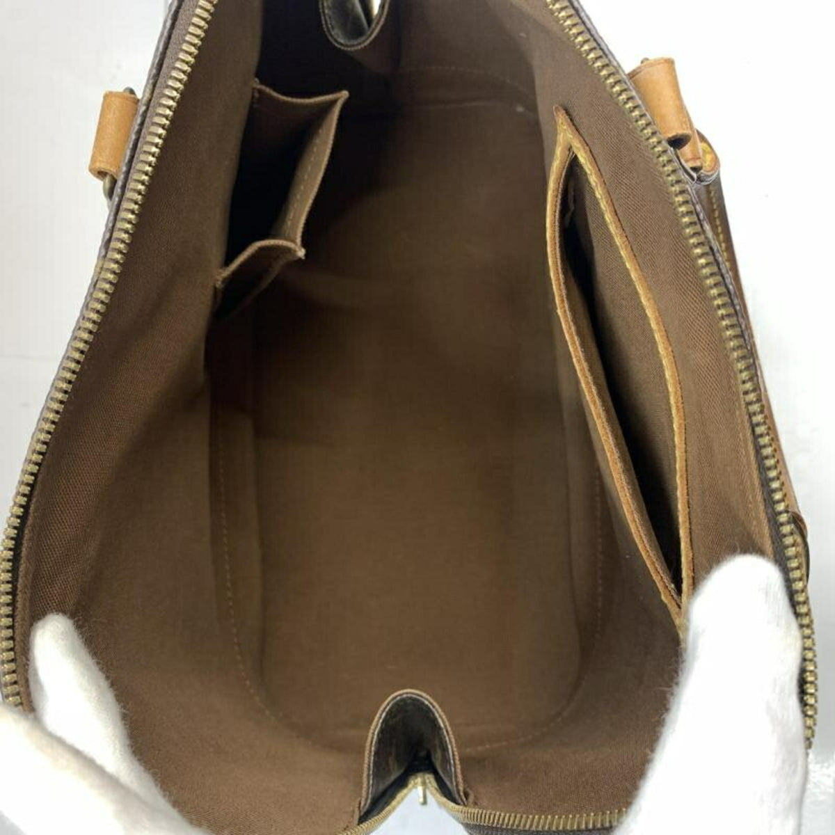 Louis Vuitton Handbag (Pre-Owned)