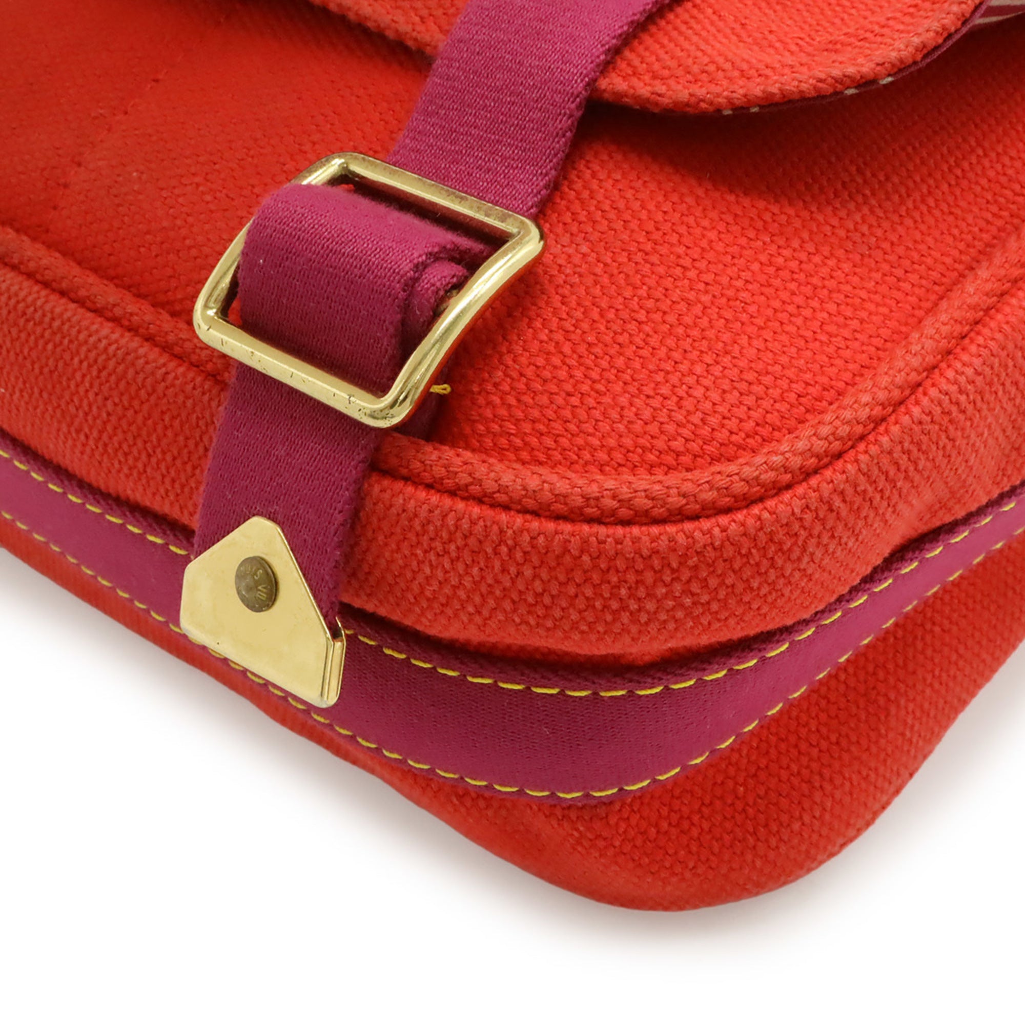 Louis Vuitton Red Color Rouge Canvas Shoulder Bag (Pre-Owned)
