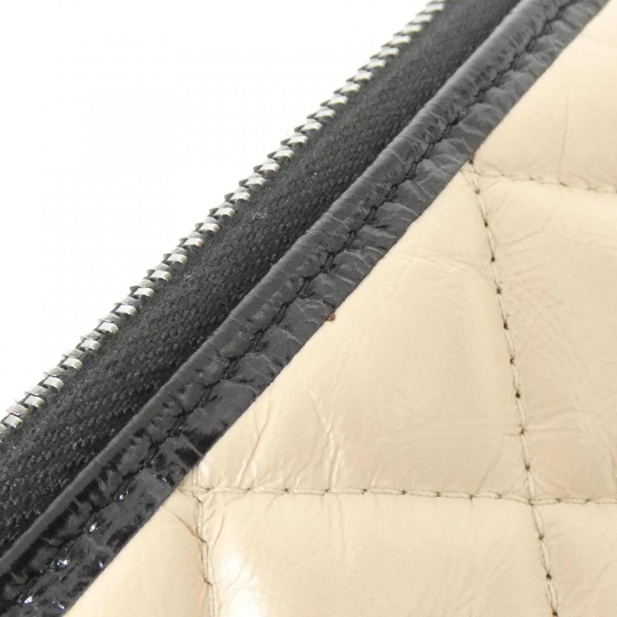 Chanel Beige Black Leather Handbag Pouch (Pre-Owned)