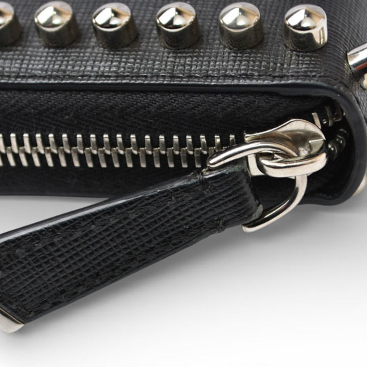 Fendi Black Leather Long Wallet (Bi-Fold) (Pre-Owned)