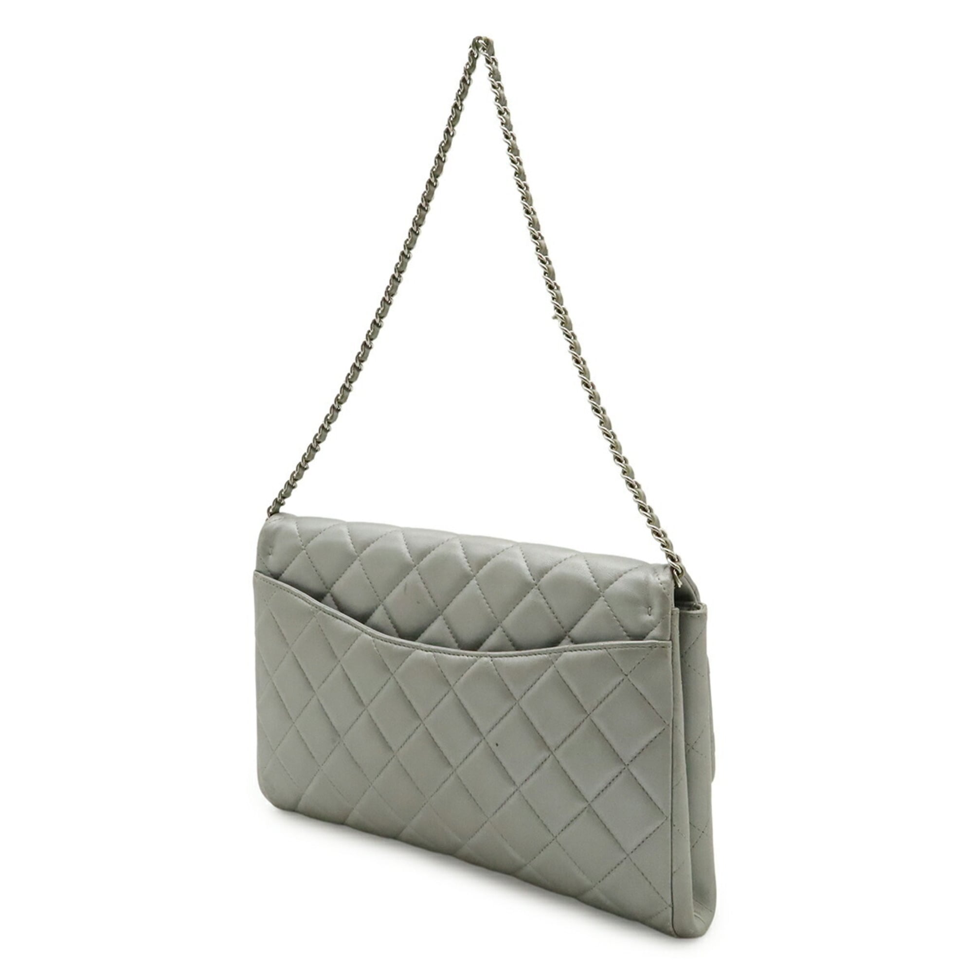 Chanel Silver Leather Shoulder Bag (Pre-Owned)