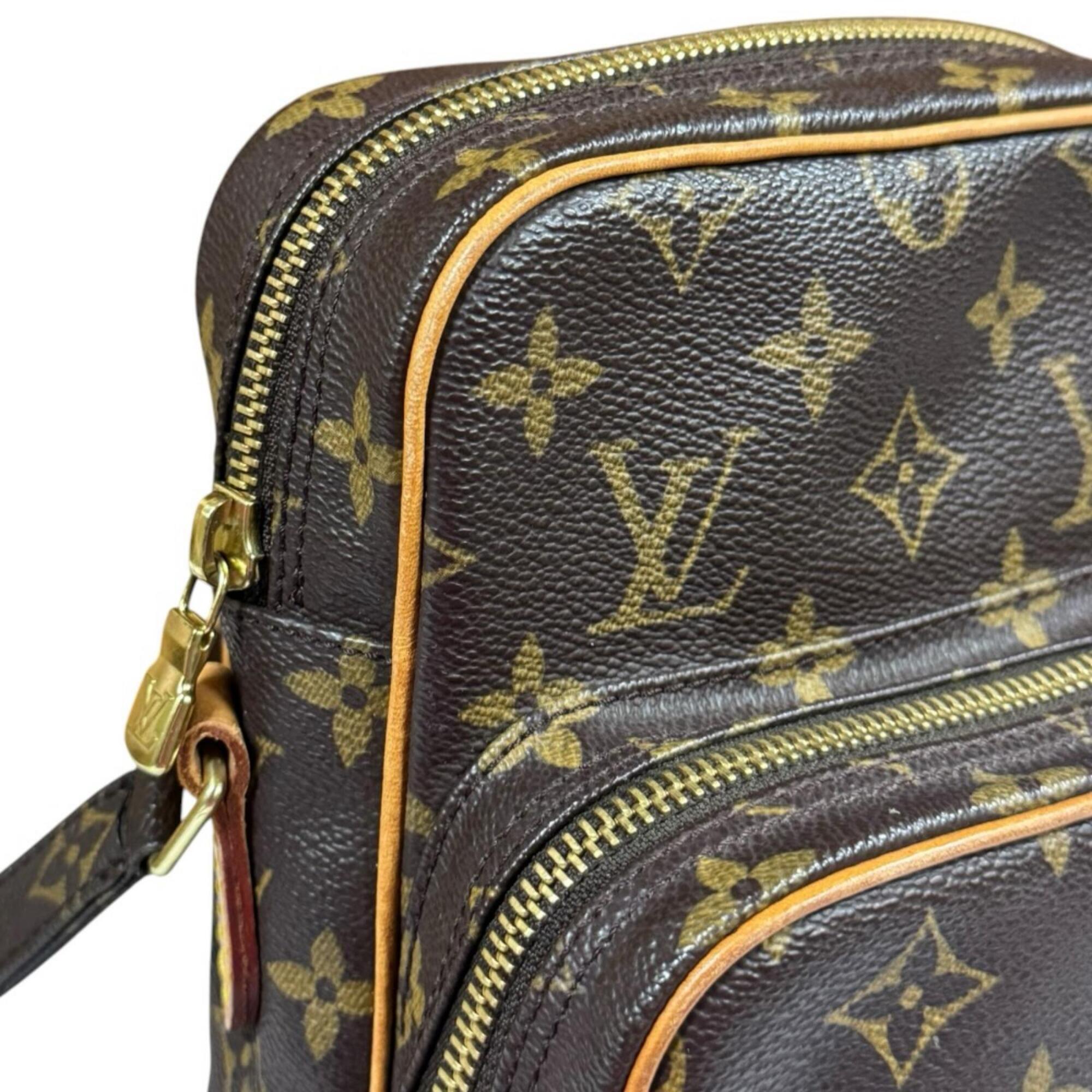 Louis Vuitton Brown Monogram Shoulder Bag (Pre-Owned)