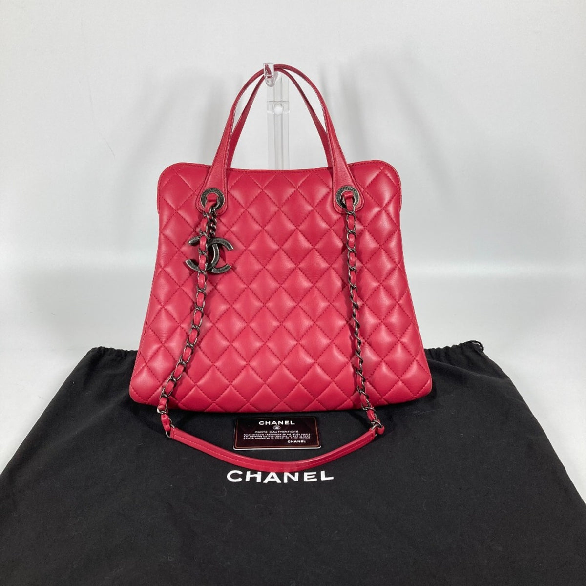 Chanel Pink Leather Tote Bag (Pre-Owned)