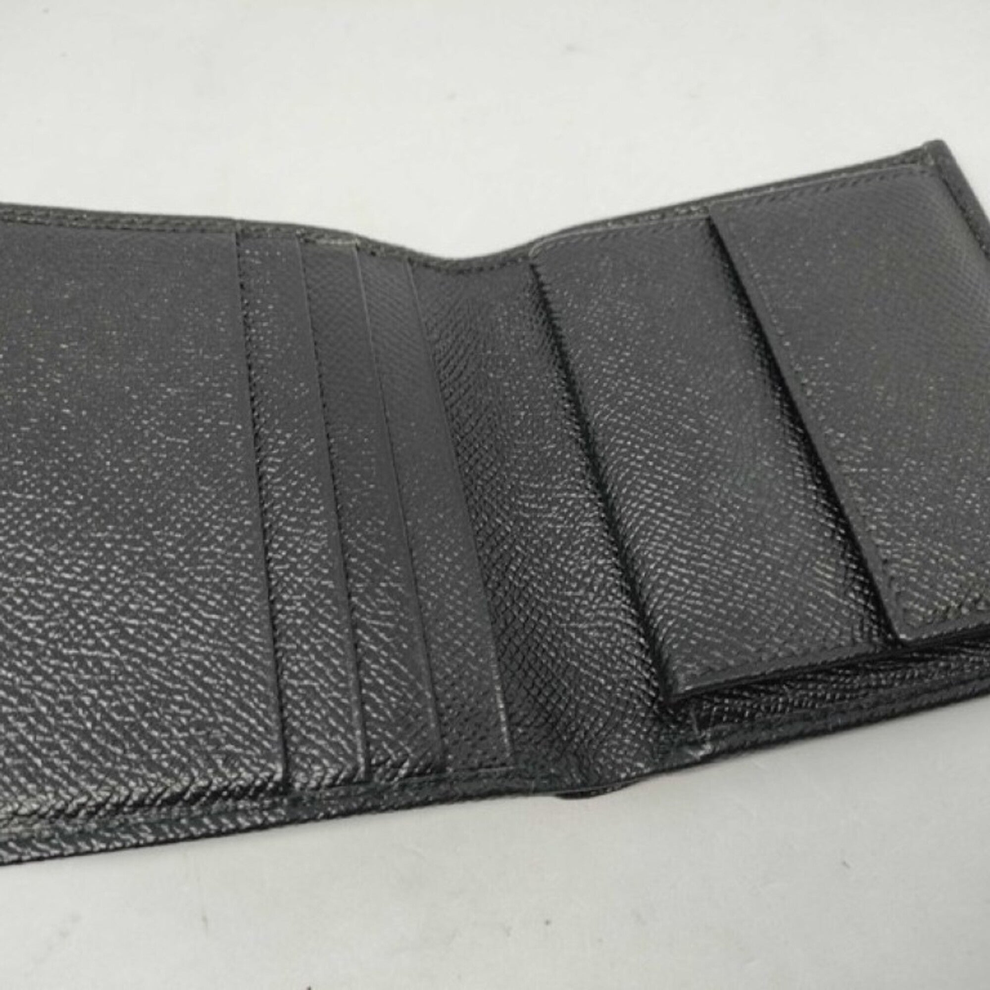 Bvlgari Black Leather Wallet (Bi-Fold) (Pre-Owned)