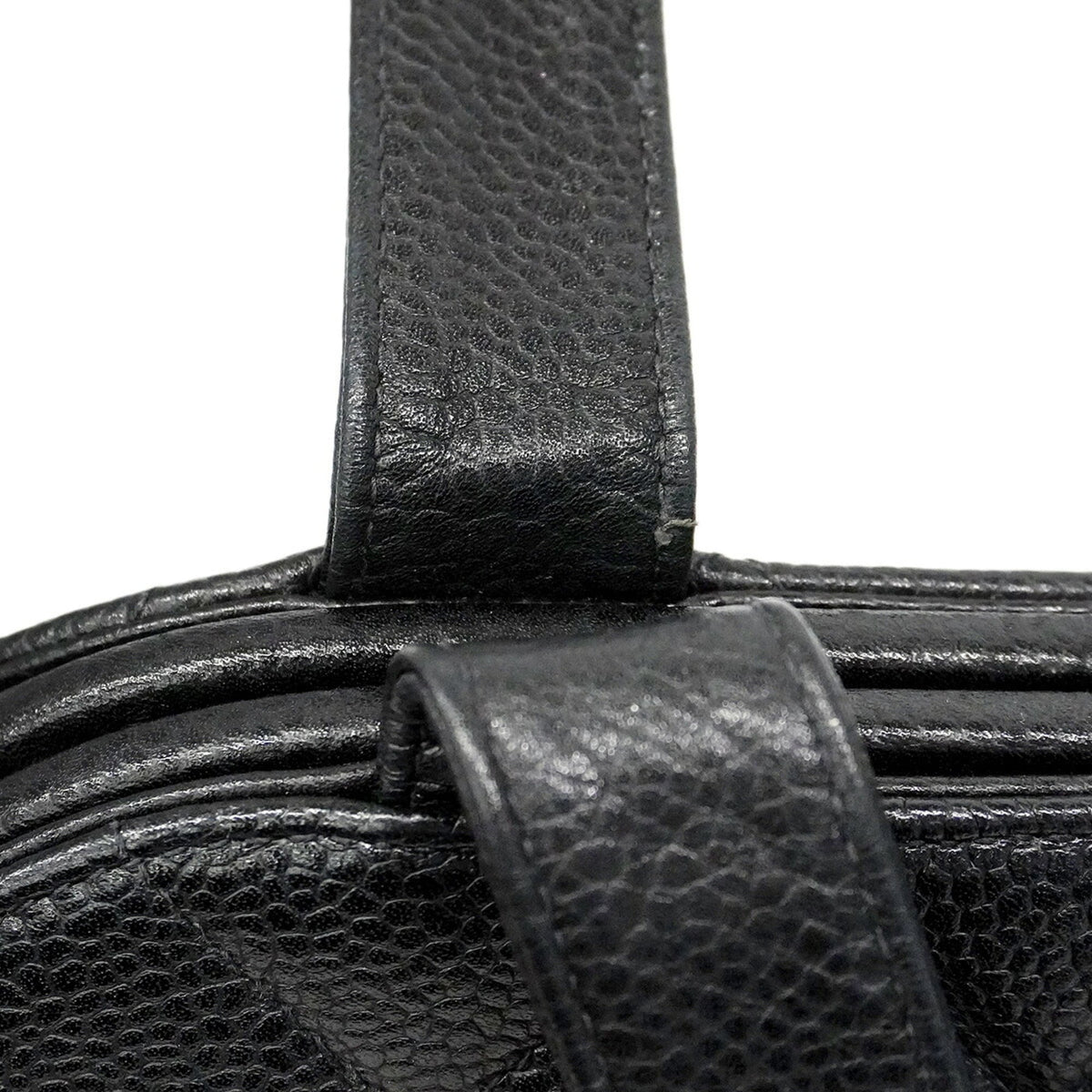 Chanel Black Grained Calfskin Handbag (Pre-Owned)