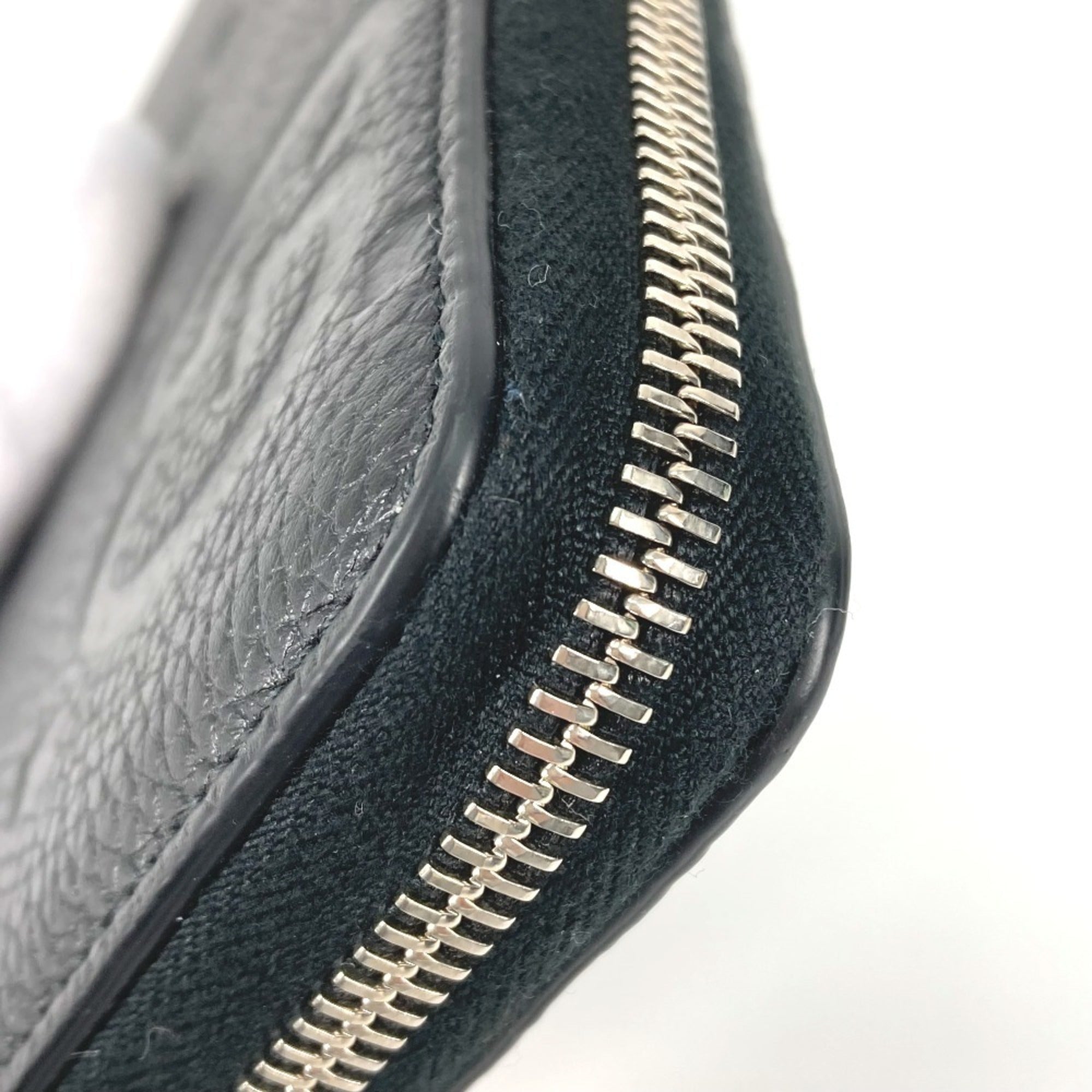Gucci Black Leather Long Wallet (Bi-Fold) (Pre-Owned)