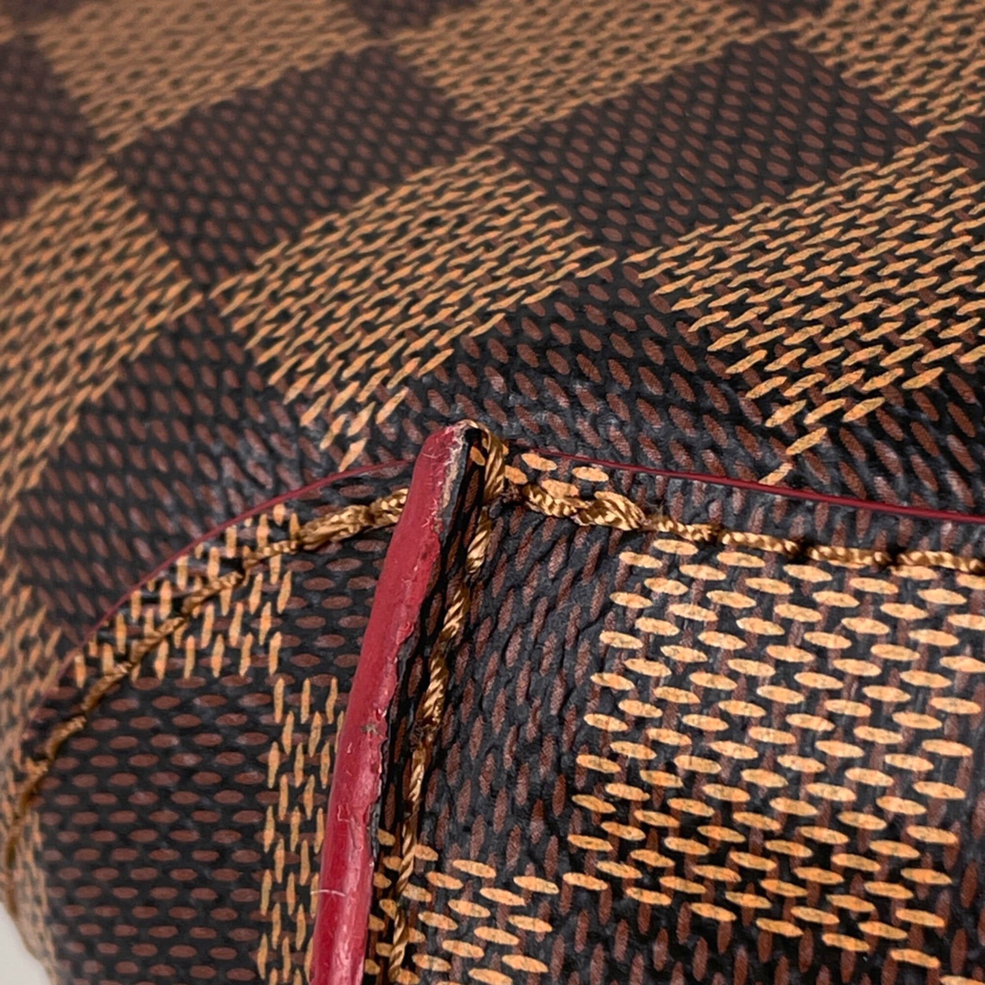 Louis Vuitton Damier Cerise Damier Canvas Red Color Handbag (Pre-Owned)