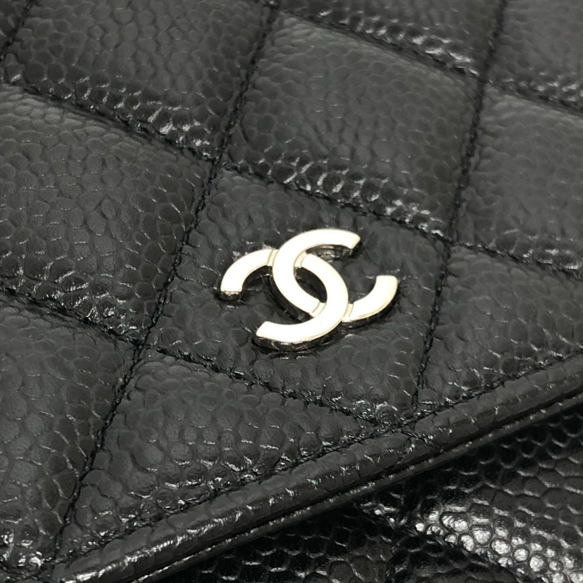 Chanel Matelasse Black Grained Calfskin Shoulder Bag (Pre-Owned)