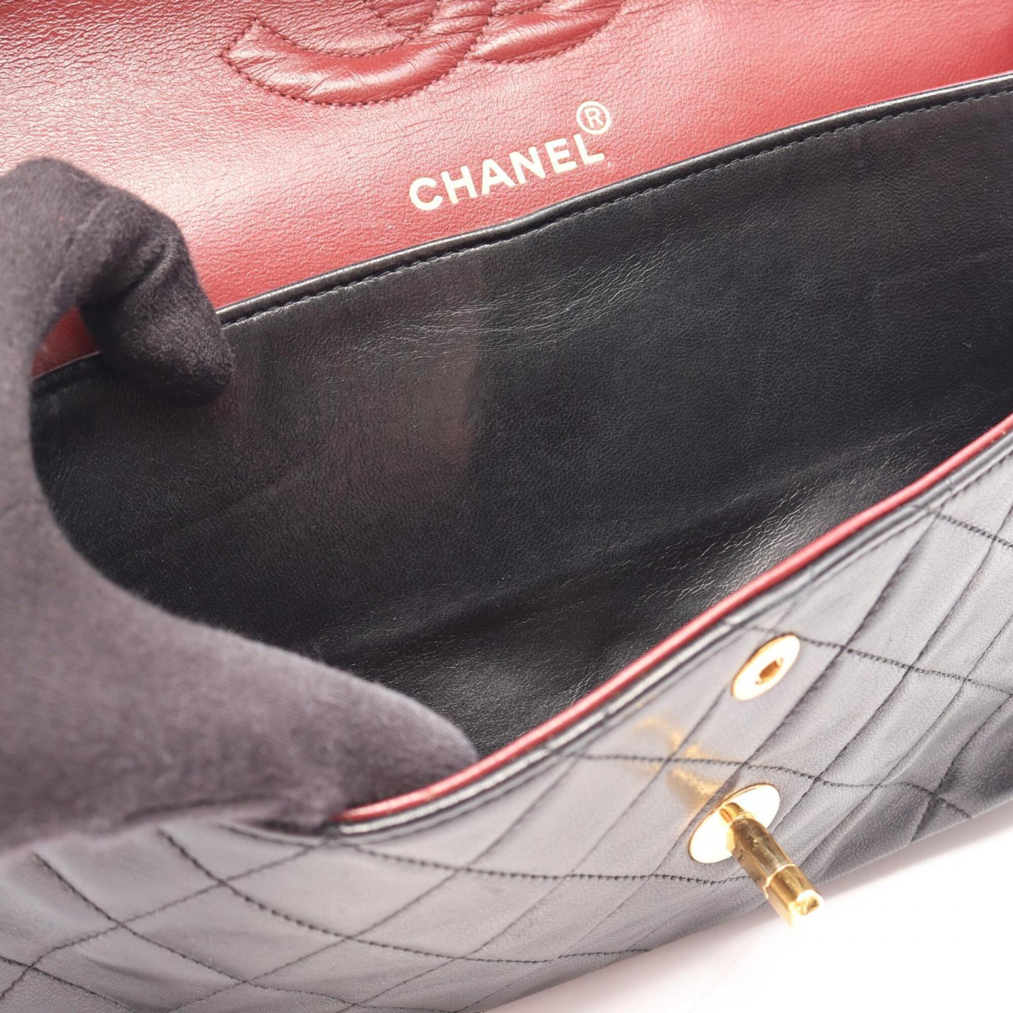 Chanel Black Leather Handbag Shoulder Bag (Pre-Owned)