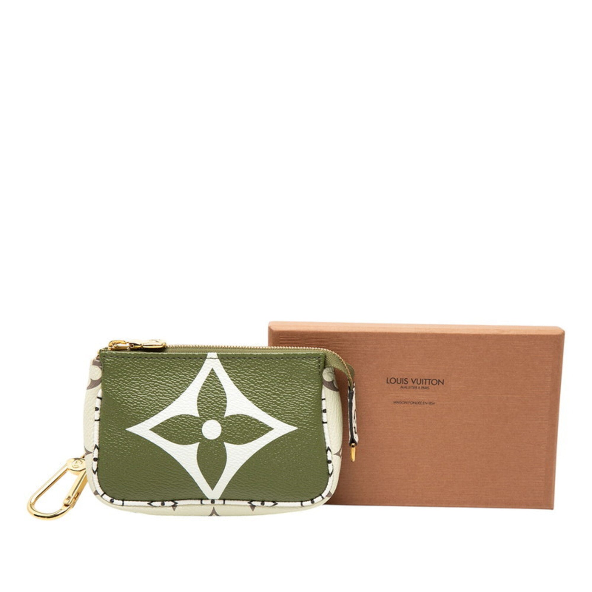 Louis Vuitton Beige Green Ivory Pvc Pochette (Pre-Owned)