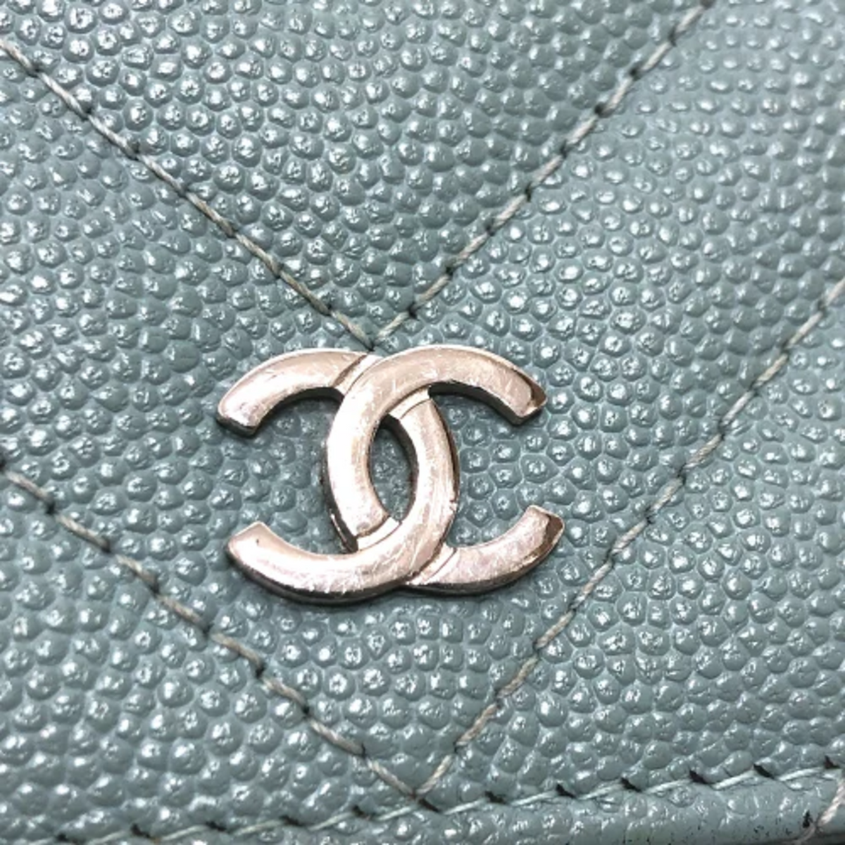 Chanel Blue Leather Shoulder Bag (Pre-Owned)