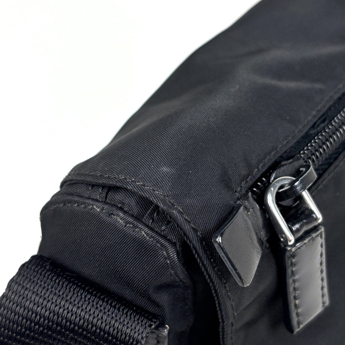 Prada Black Nylon Leather Shoulder Bag (Pre-Owned)