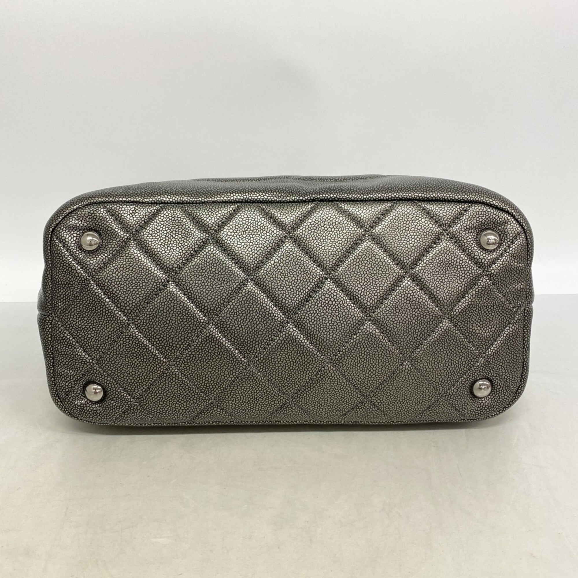 Chanel Gray Grained Calfskin Tote Bag (Pre-Owned)