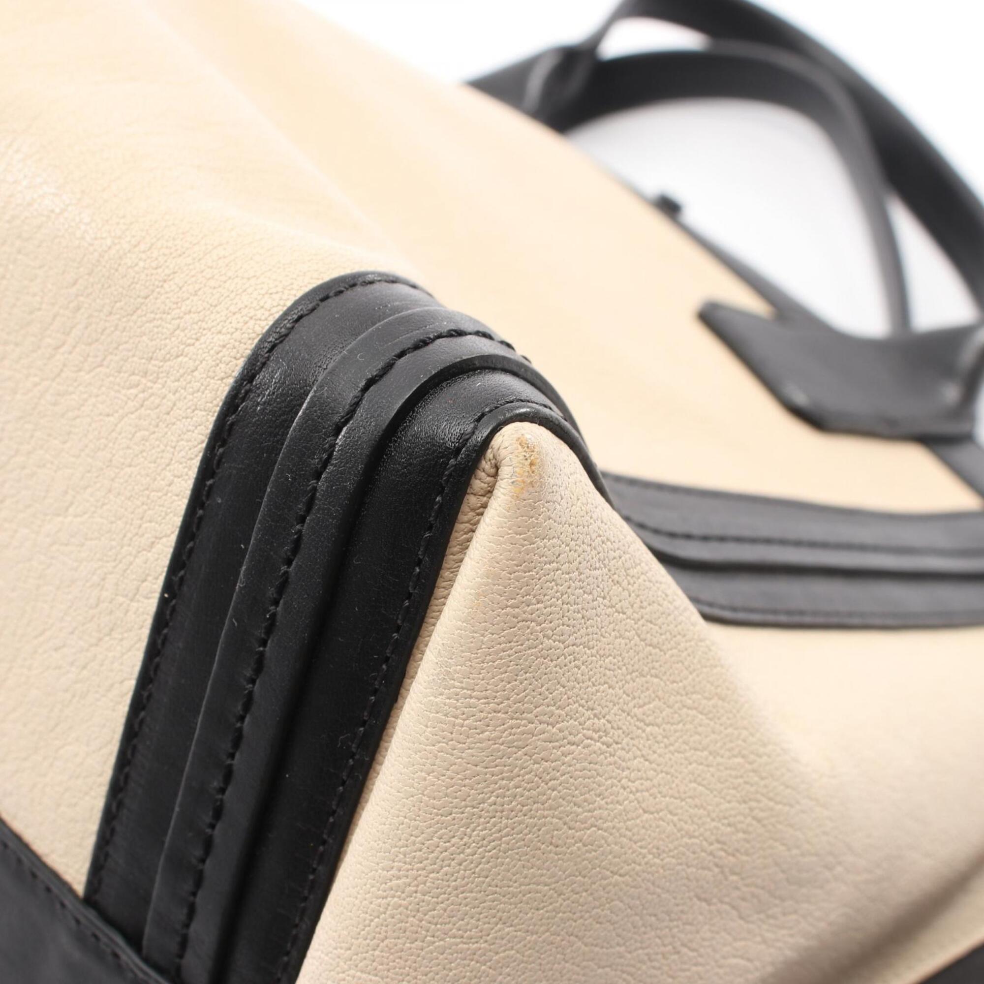 Chloé Beige Black Leather Handbag Tote Bag (Pre-Owned)