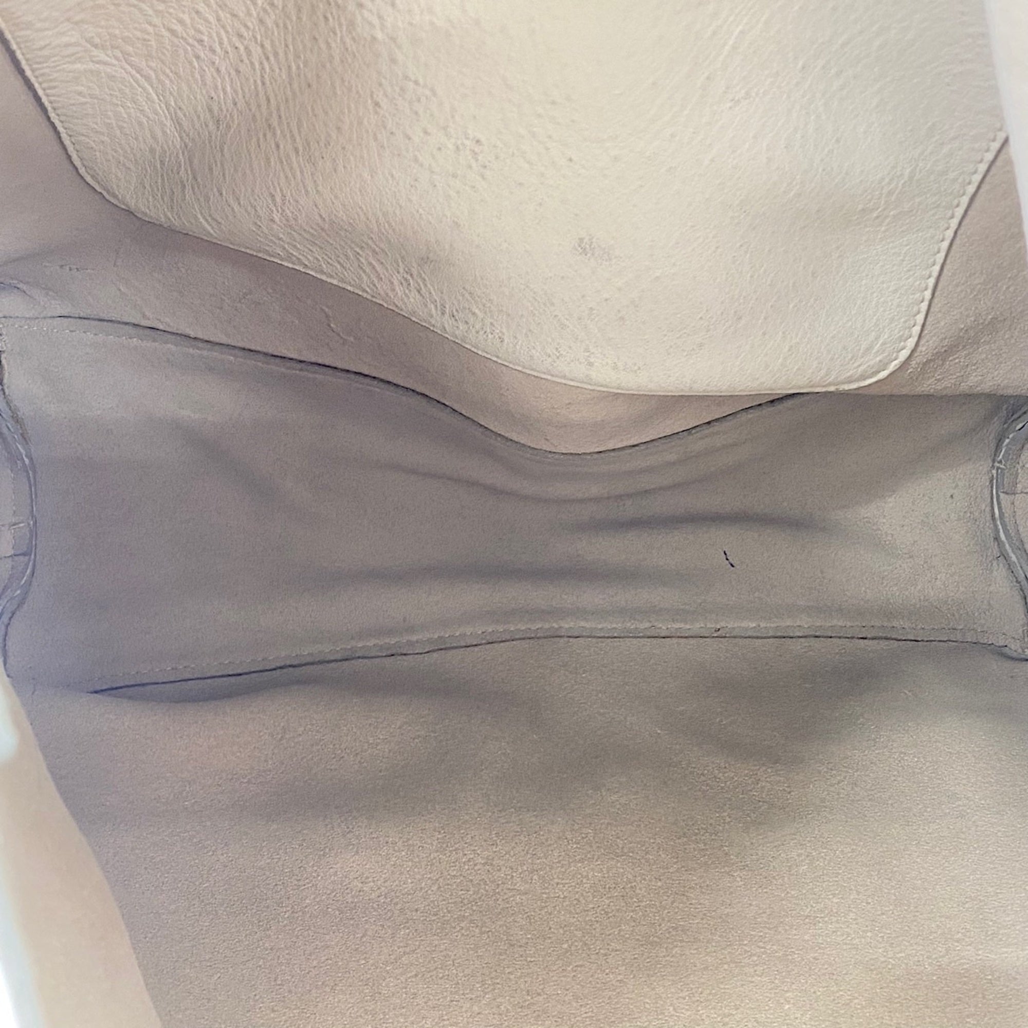 Prada White Leather Tote Bag (Pre-Owned)