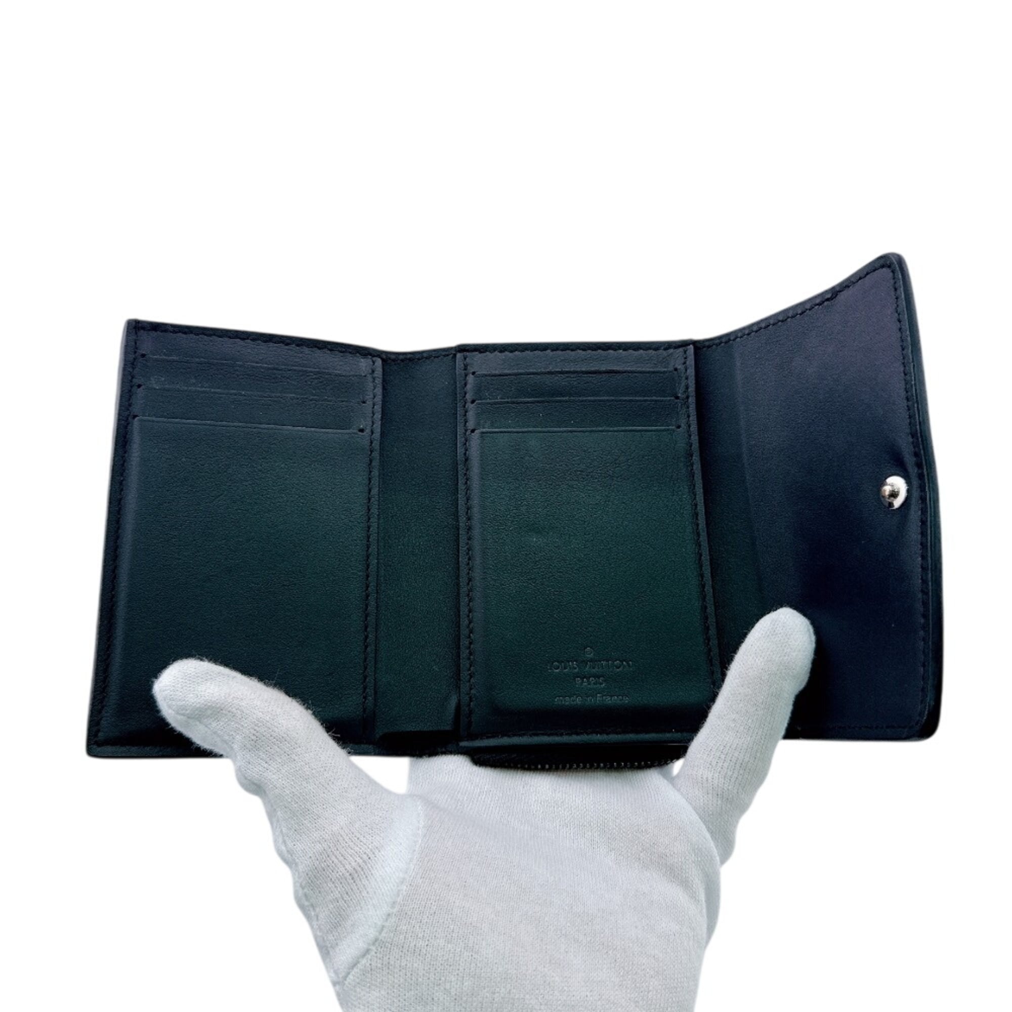 Louis Vuitton Black Leather Wallet (Bi-Fold) (Pre-Owned)