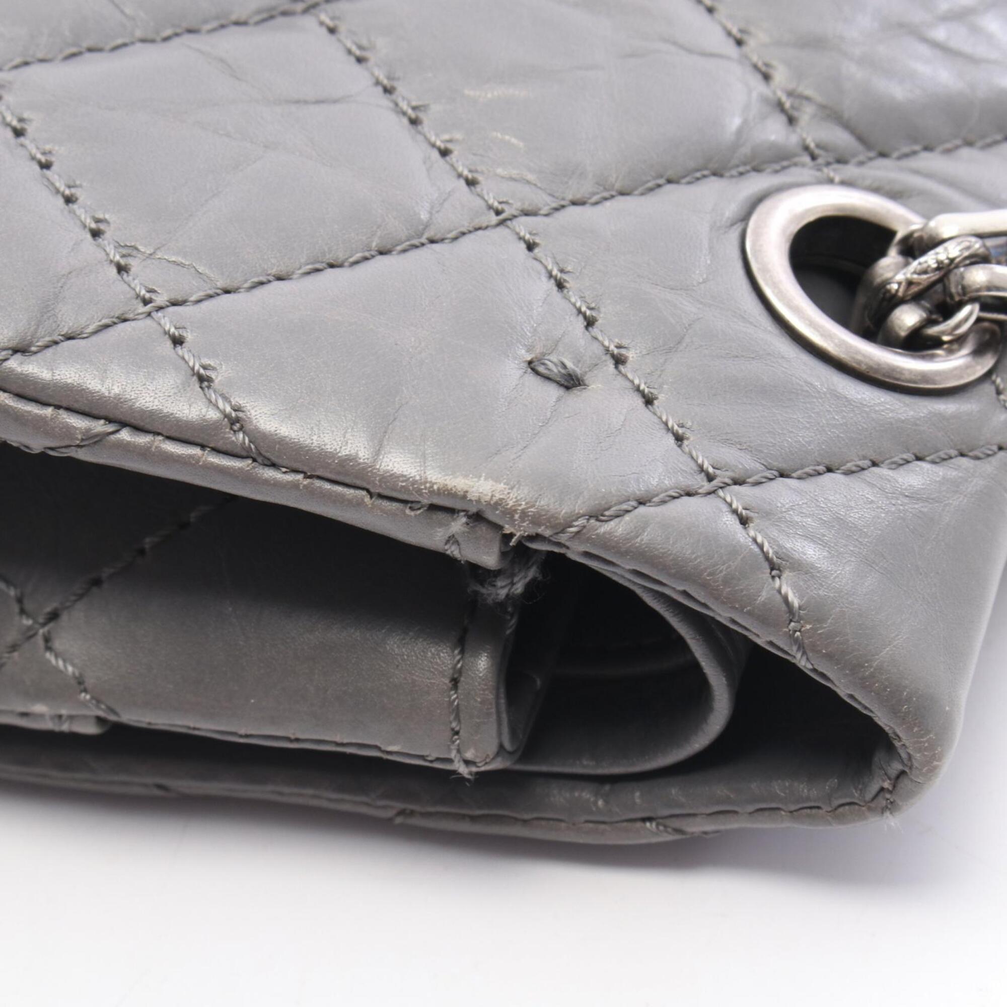 Chanel Gray Leather Handbag Shoulder Bag (Pre-Owned)