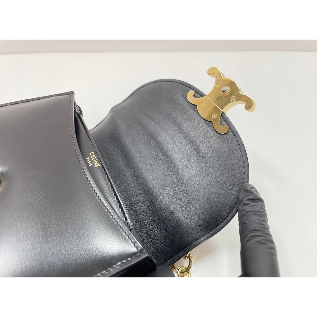 Celine Black Shoulder Bag (Pre-Owned)