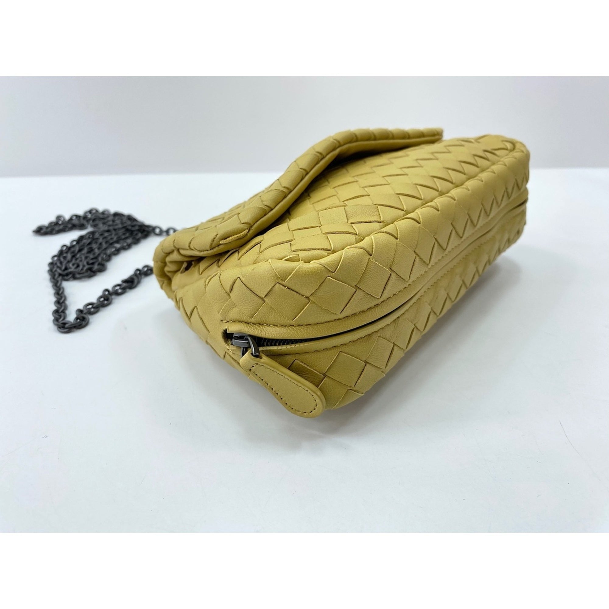 Bottega Veneta Intrecciato Yellow Shoulder Bag (Pre-Owned)