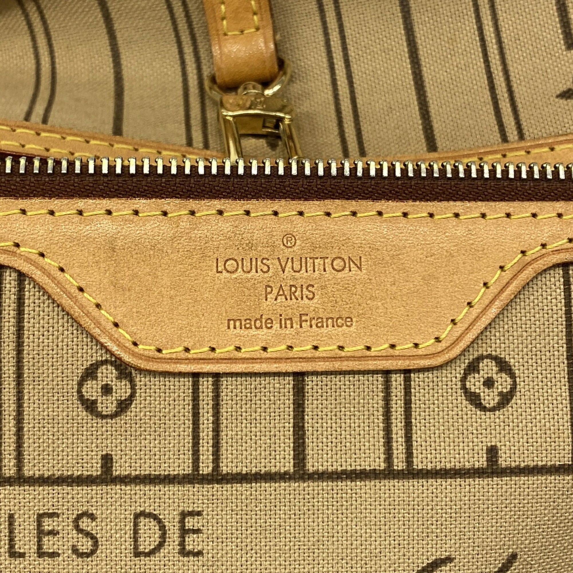 Louis Vuitton Brown Tote Bag (Pre-Owned)