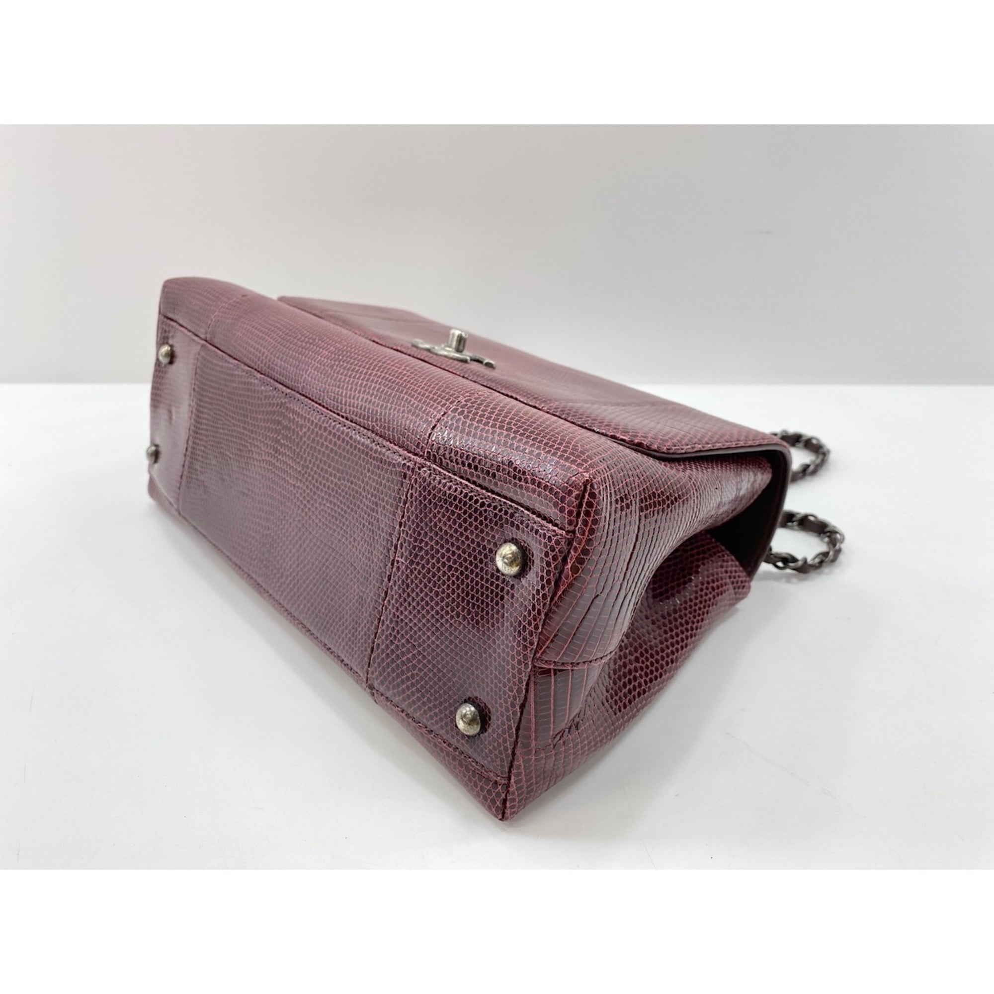 Chanel Red Color Wine Shoulder Bag (Pre-Owned)