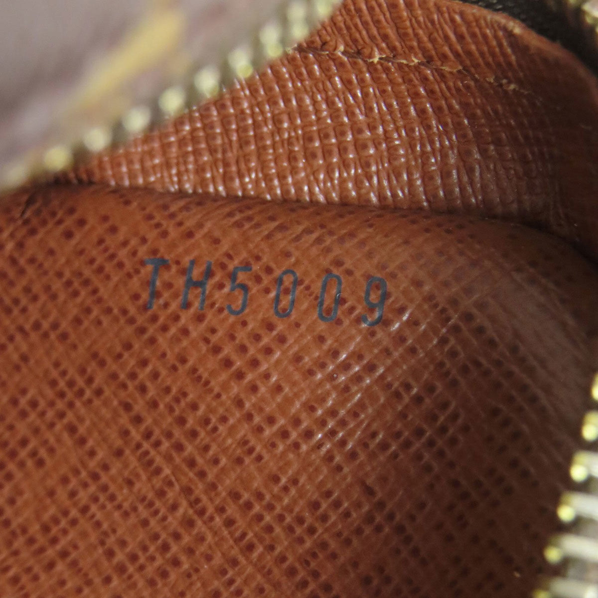 Louis Vuitton Monogram Monogram Monogram Shoulder Bag (Pre-Owned)