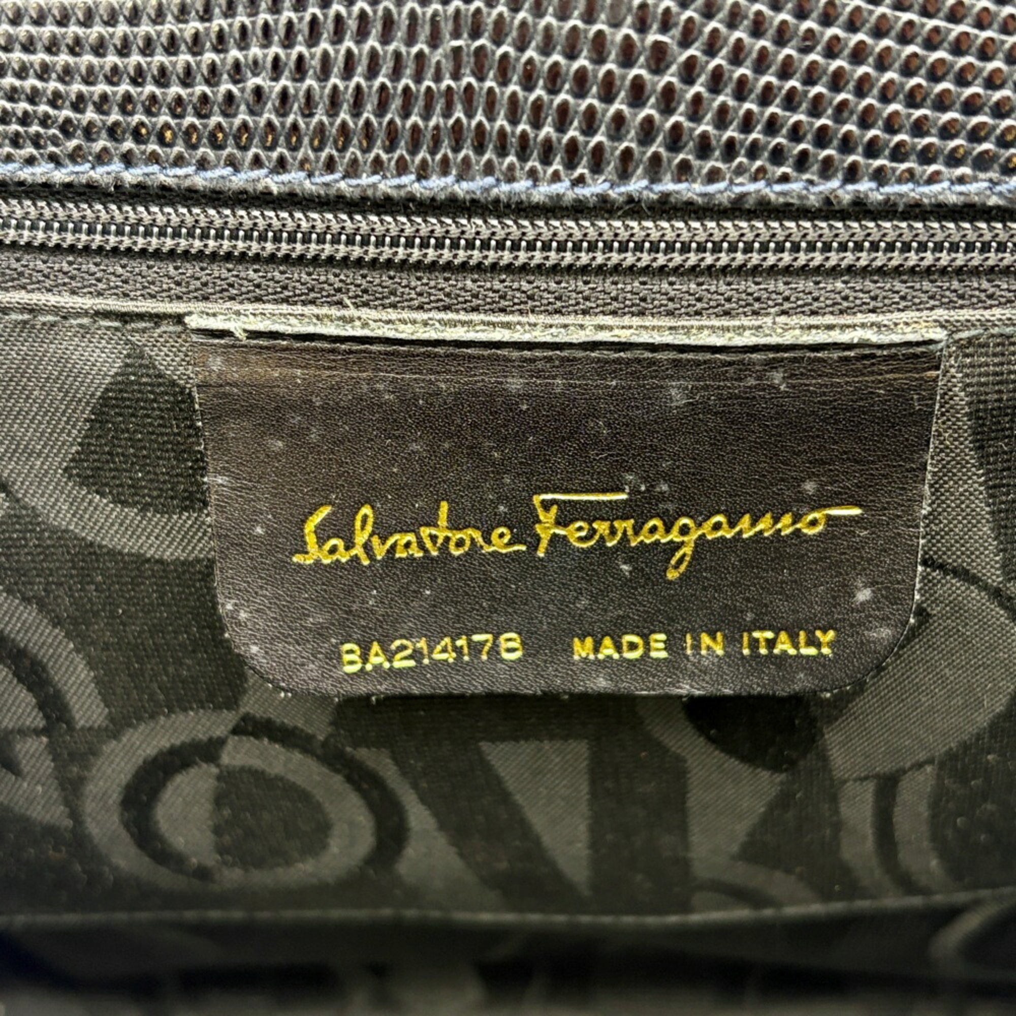 Salvatore Ferragamo Black Leather Handbag (Pre-Owned)