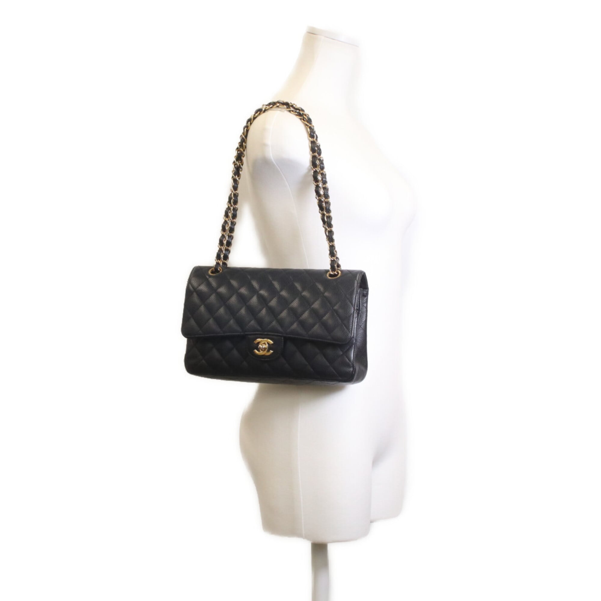 Chanel Black Grained Calfskin Shoulder Bag (Pre-Owned)