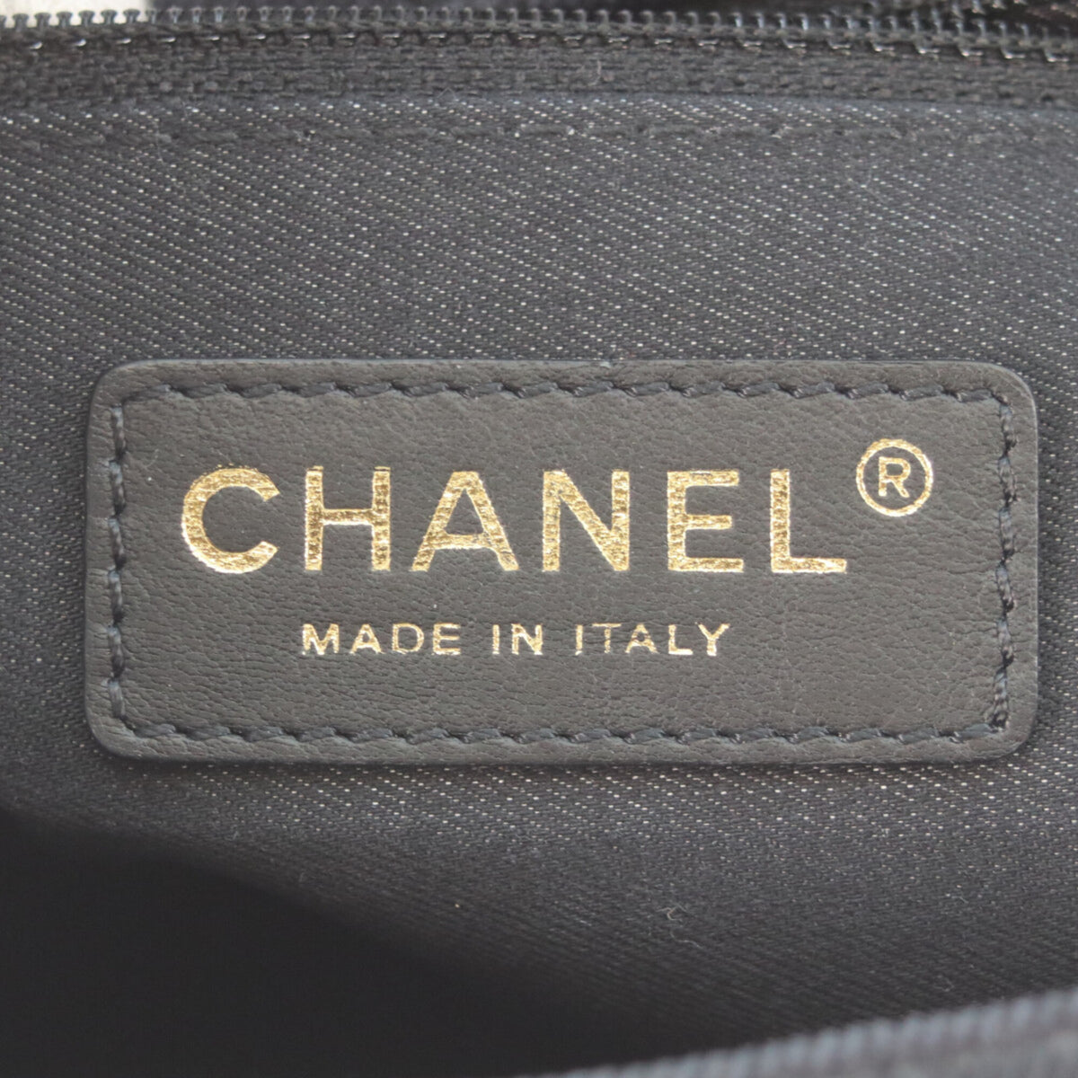 Chanel Black Denim Shoulder Bag (Pre-Owned)