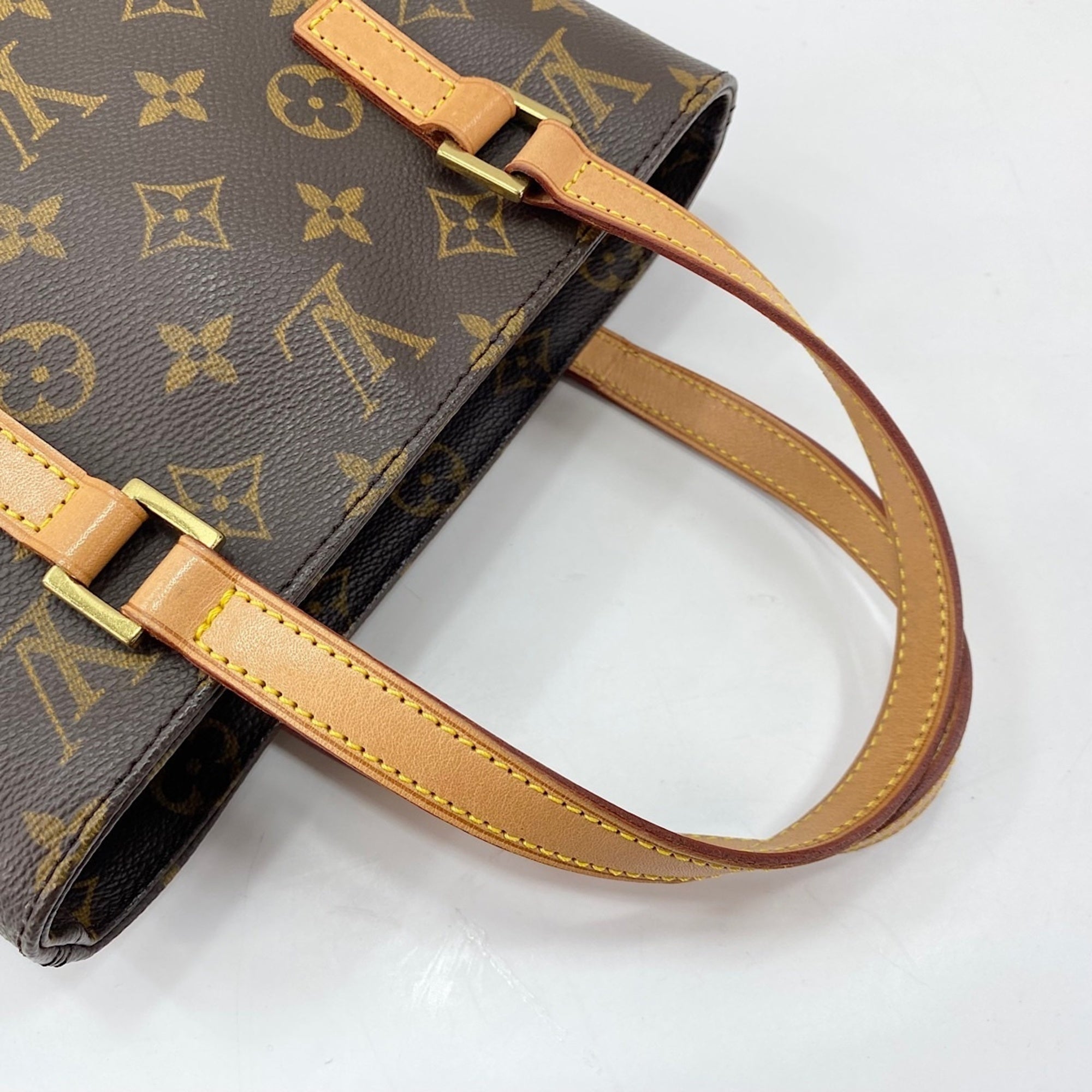 Louis Vuitton Brown Handbag (Pre-Owned)