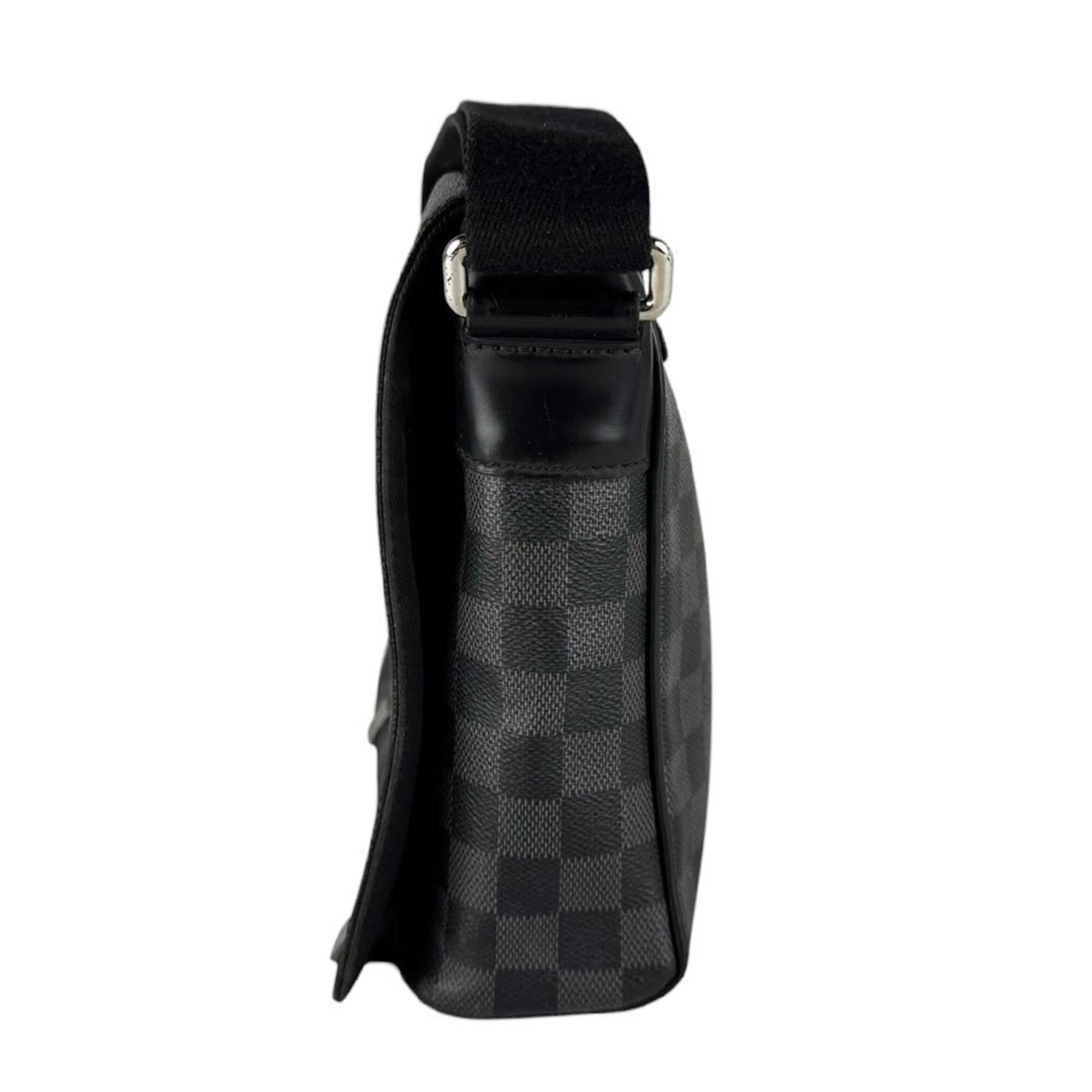Louis Vuitton Black Damier Graphite Damier Graphite Shoulder Bag (Pre-Owned)