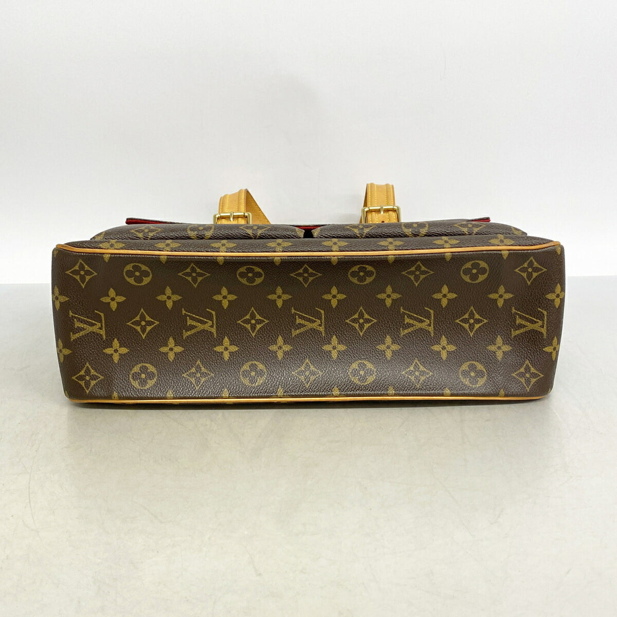 Louis Vuitton Brown Shoulder Bag (Pre-Owned)