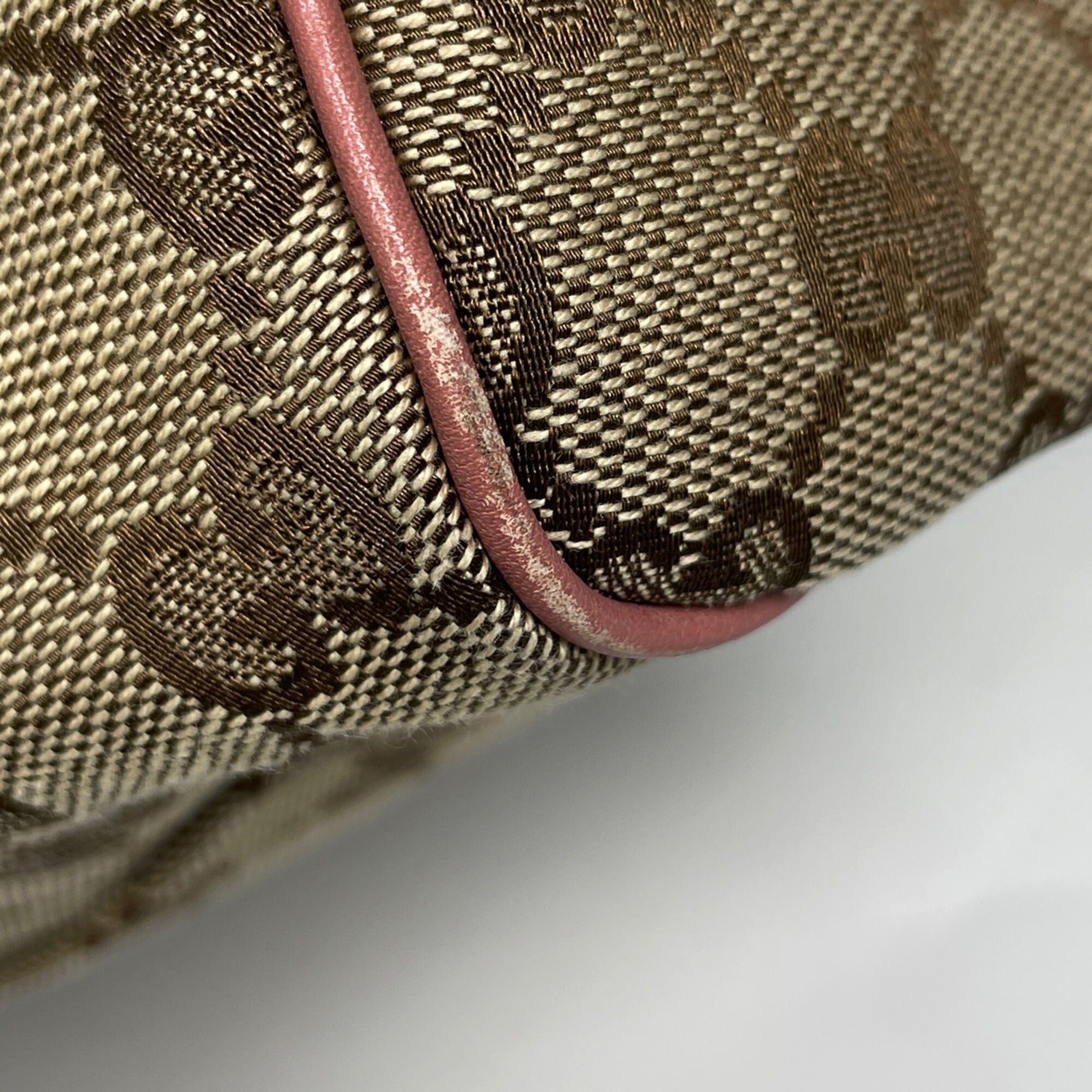 Gucci Beige Pink Gg Canvas Leather Handbag (Pre-Owned)