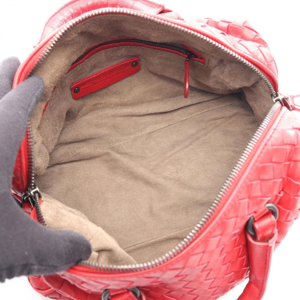 Bottega Veneta Red Color Leather Handbag (Pre-Owned)