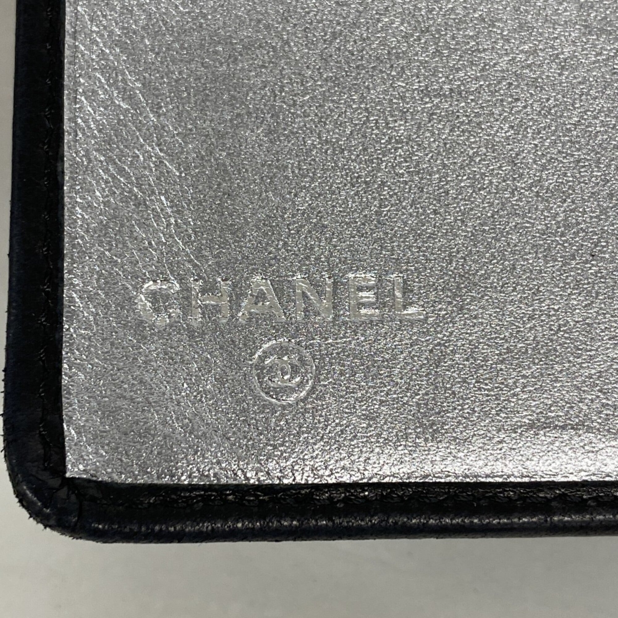 Chanel Black Leather Long Wallet (Bi-Fold) (Pre-Owned)