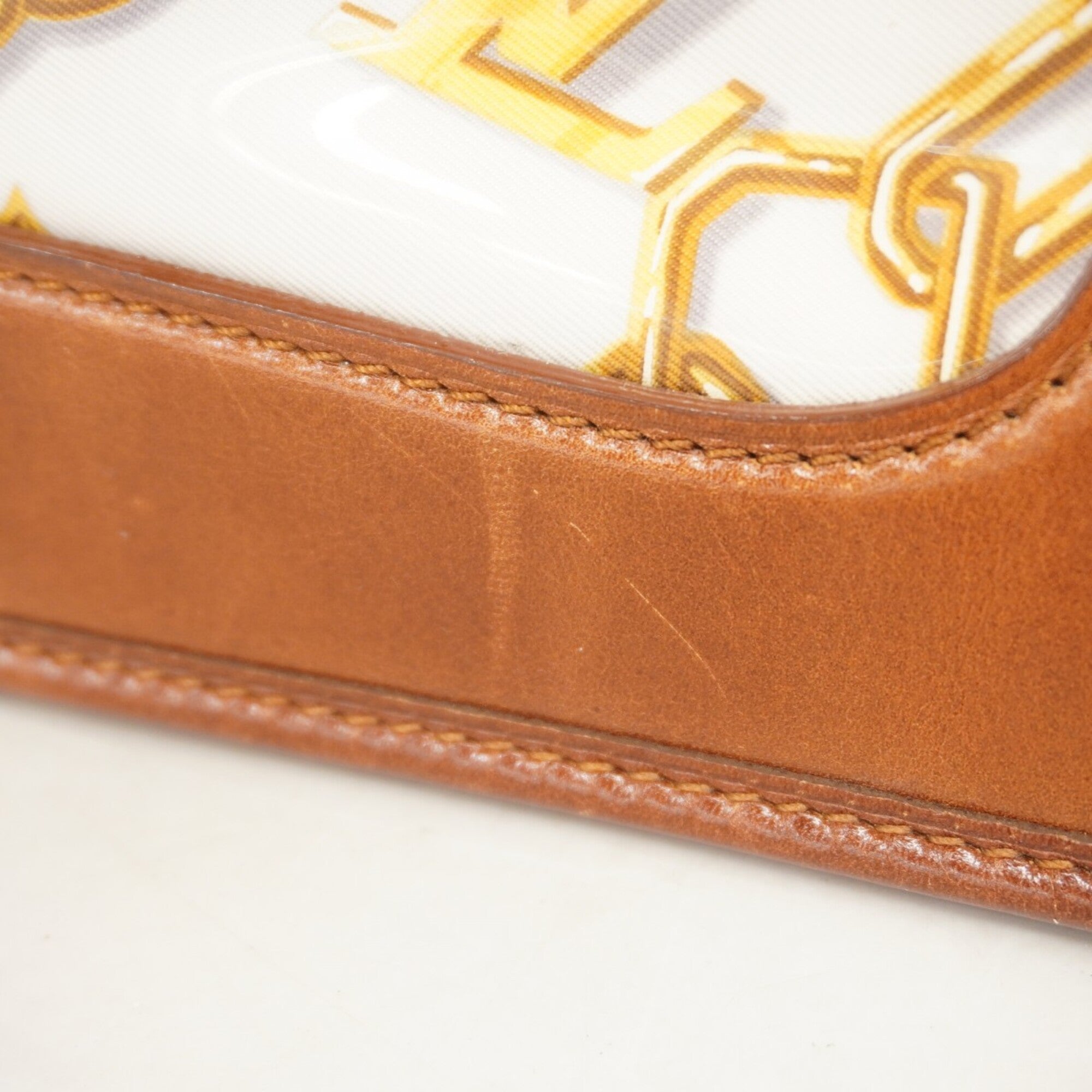 Louis Vuitton Blanc Brown Handbag (Pre-Owned)
