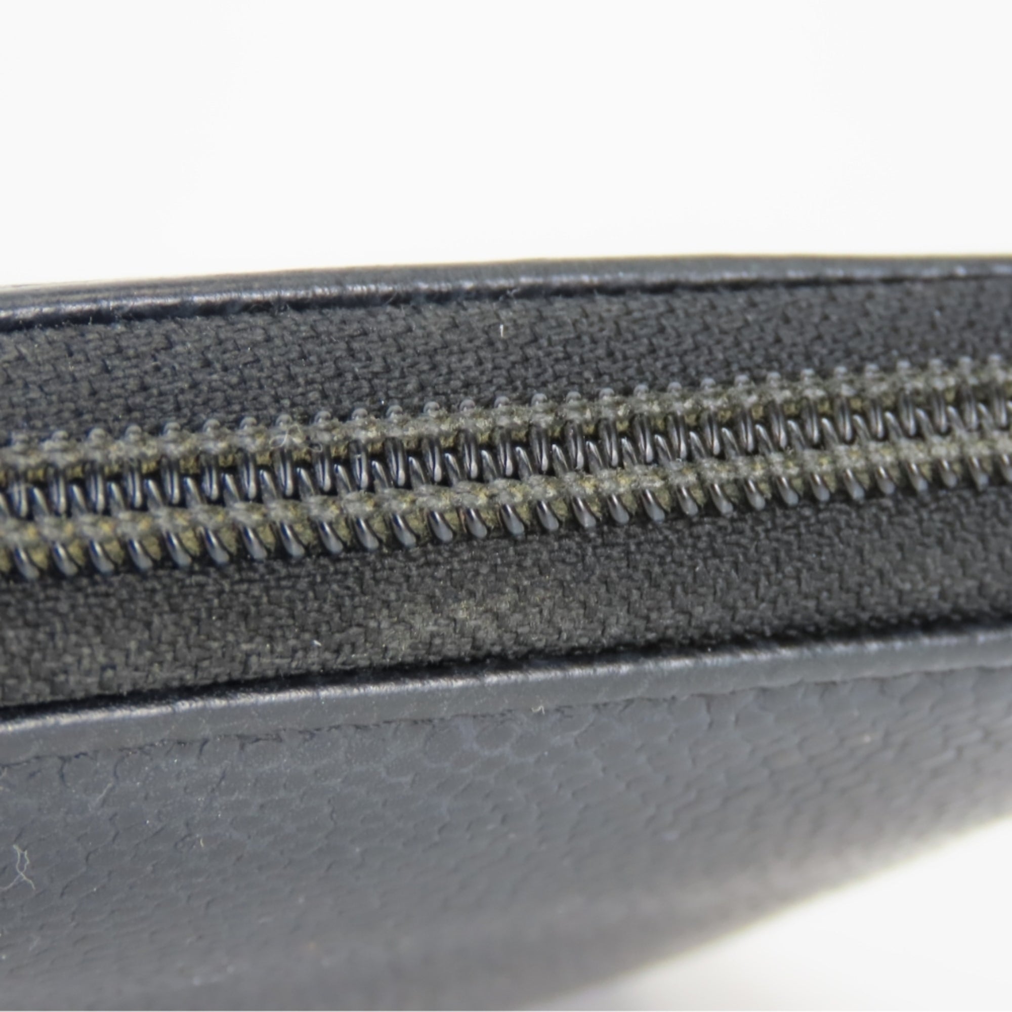 Chanel Black Grained Calfskin Long Wallet (Bi-Fold) (Pre-Owned)
