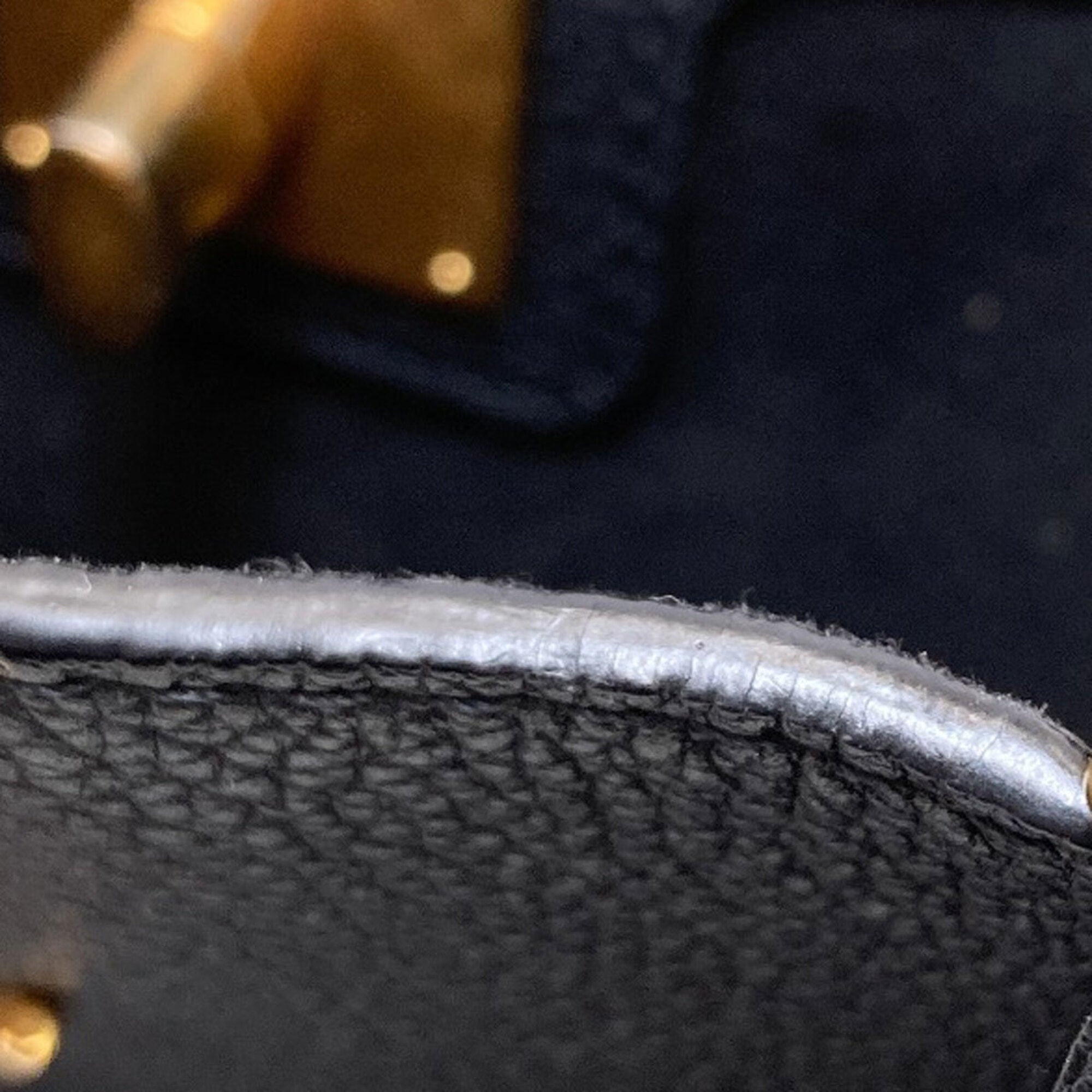 Louis Vuitton Black Leather Handbag (Pre-Owned)