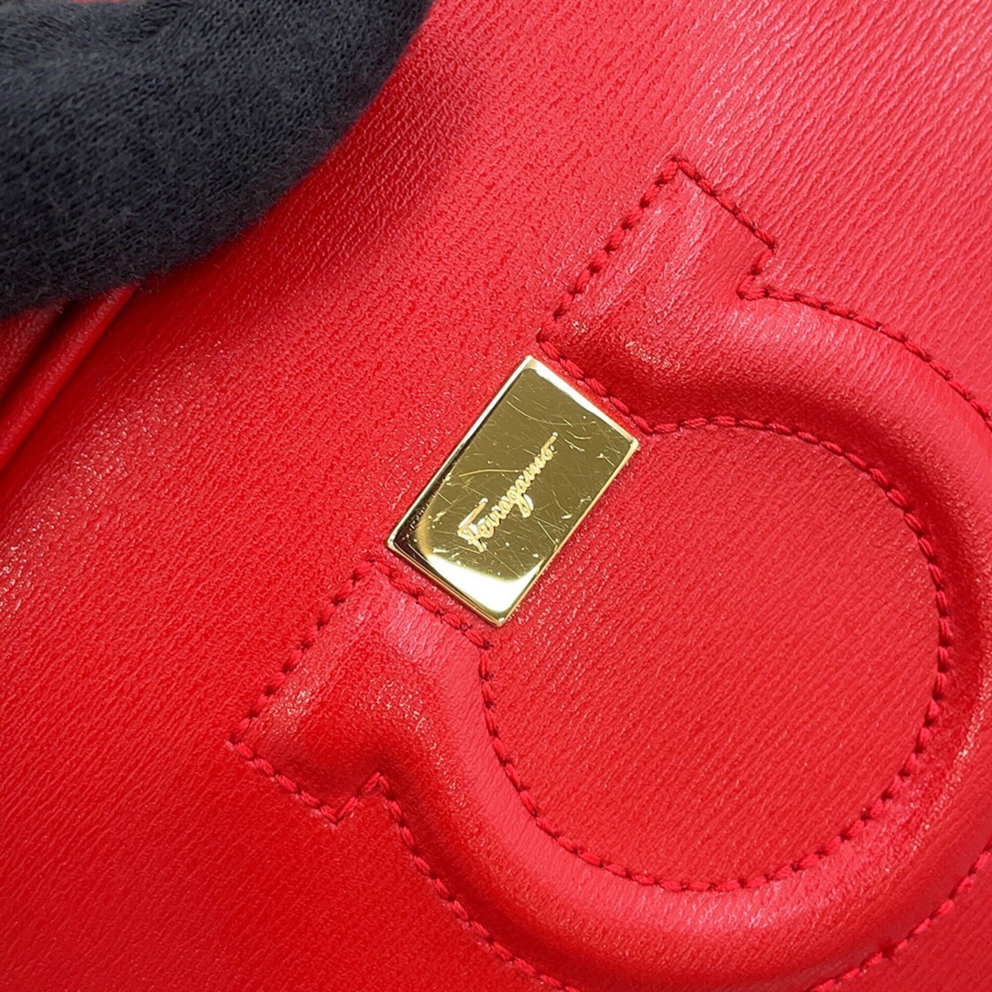 Salvatore Ferragamo Red Color Leather Handbag Shoulder Bag (Pre-Owned)