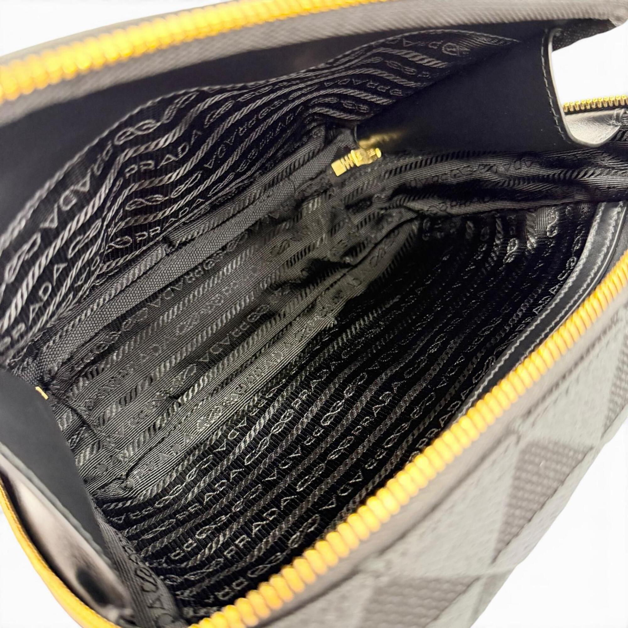 Prada Black Leather Shoulder Bag (Pre-Owned)