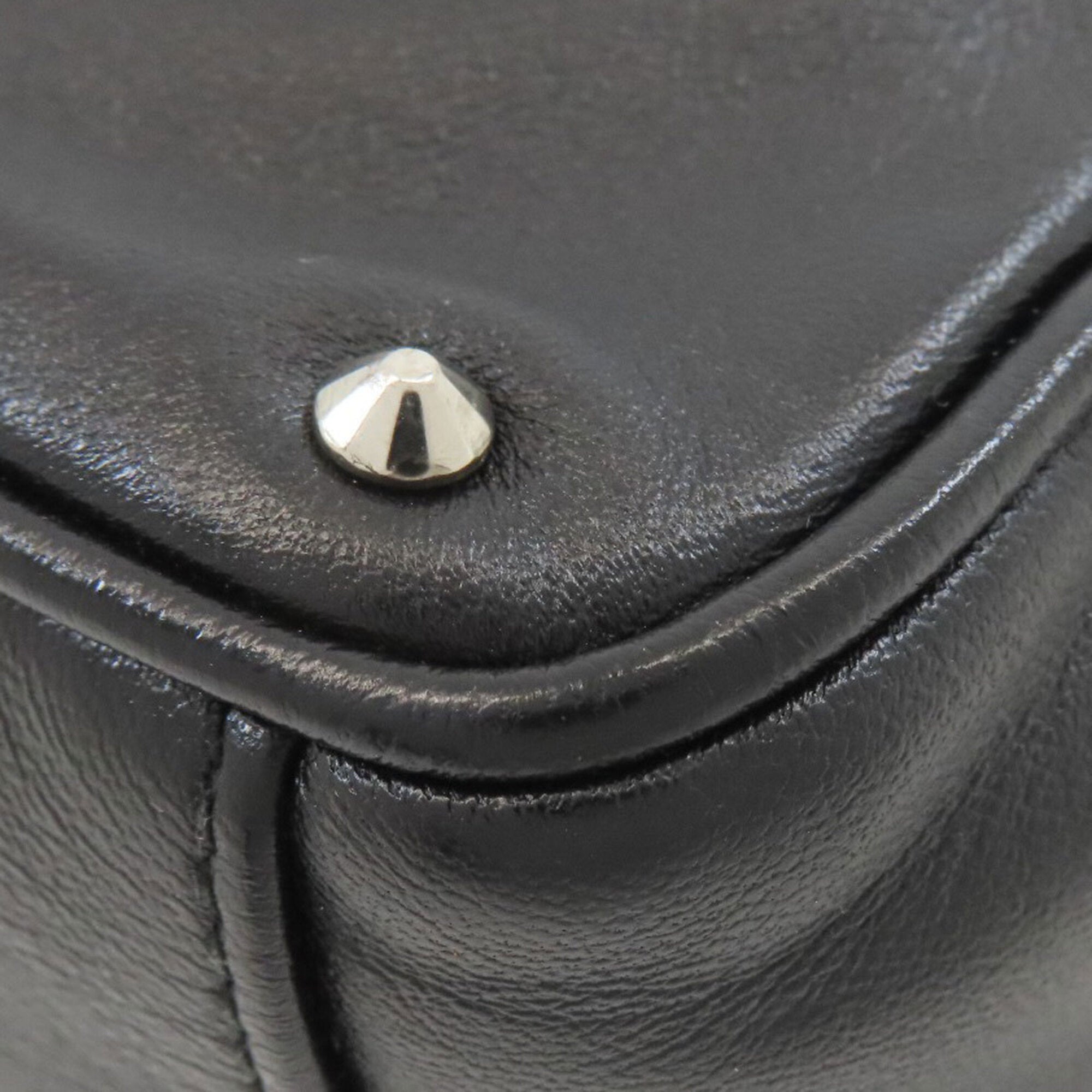 Miu Miu Black Leather Shoulder Bag (Pre-Owned)