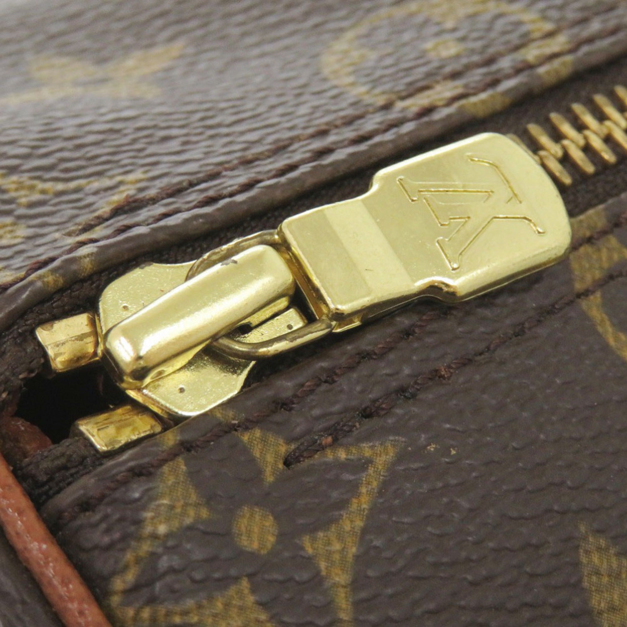 Louis Vuitton Brown Monogram Monogram Handbag (Pre-Owned)