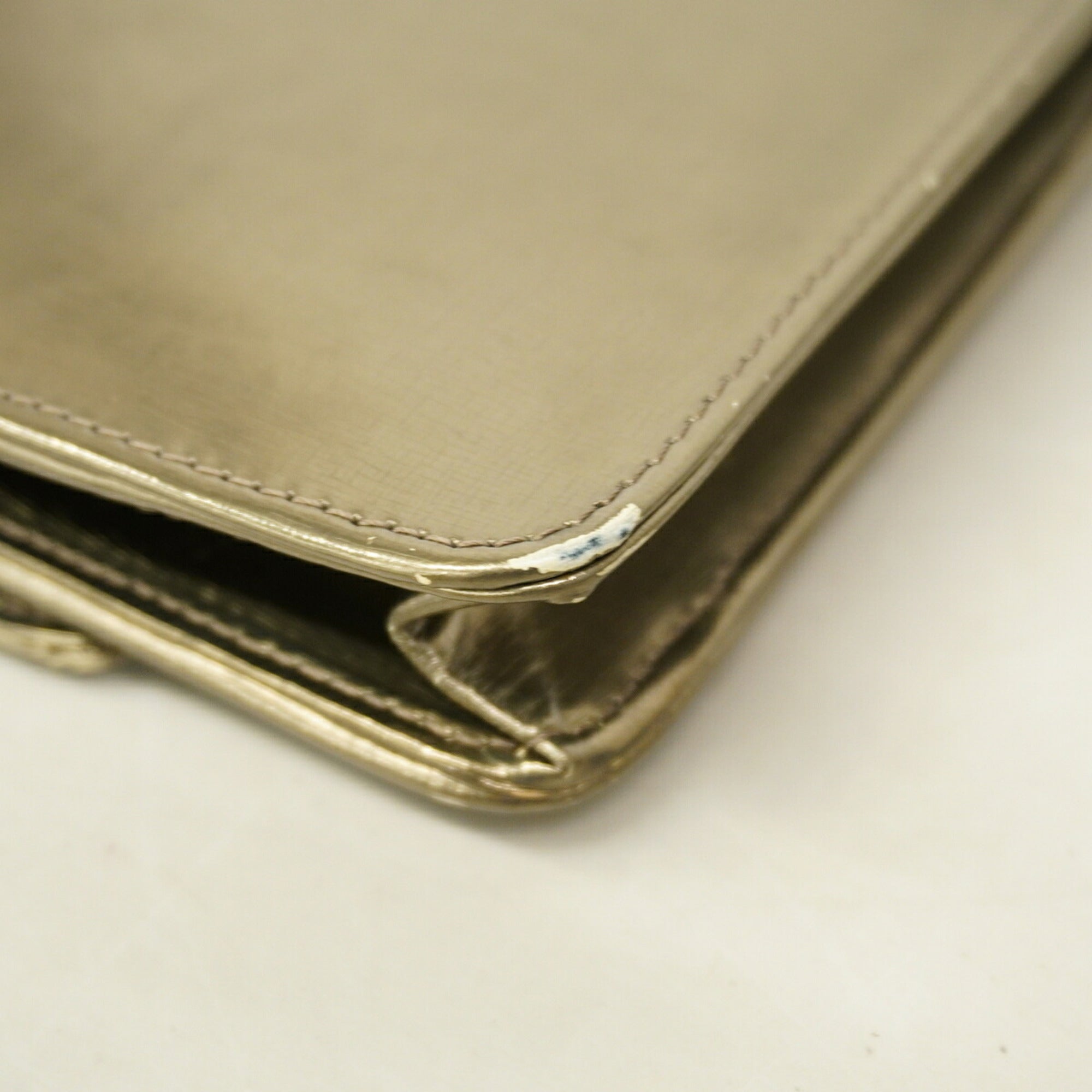 Chanel Metallic Gold Patent Leather Chain/Shoulder Wallet (Pre-Owned)