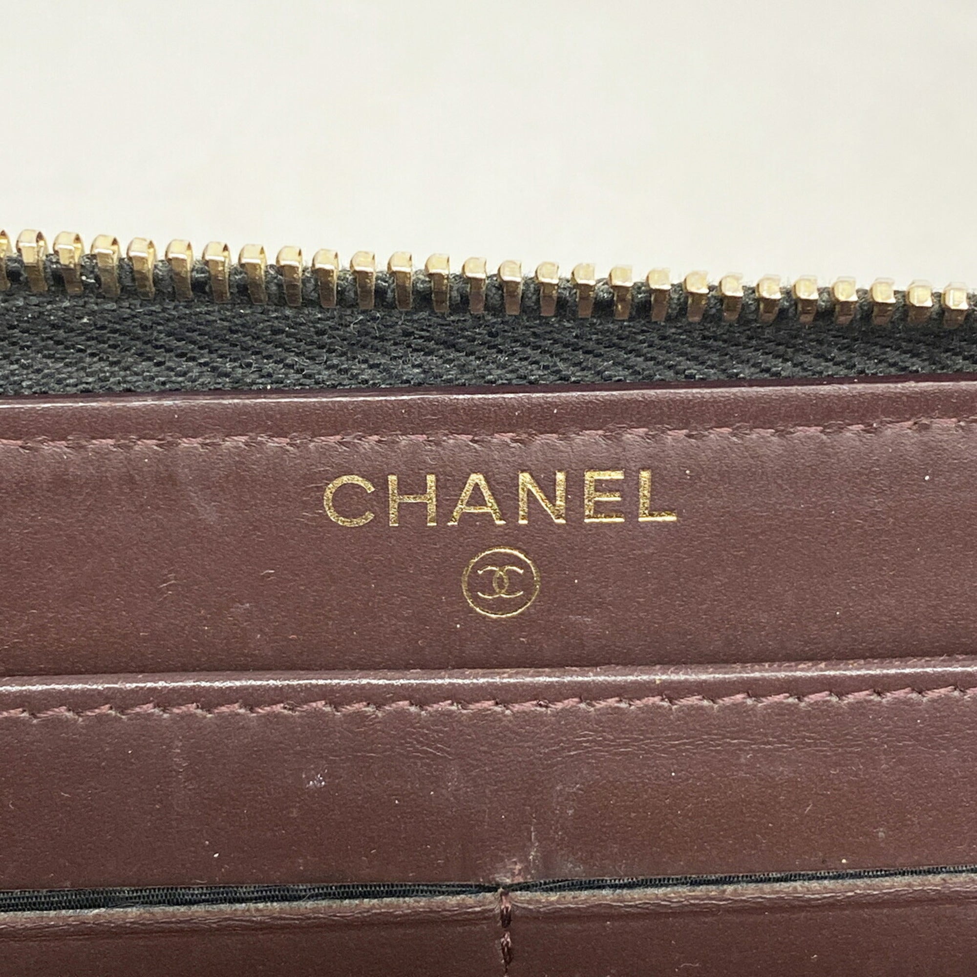 Chanel Black Grained Calfskin Long Wallet (Bi-Fold) (Pre-Owned)